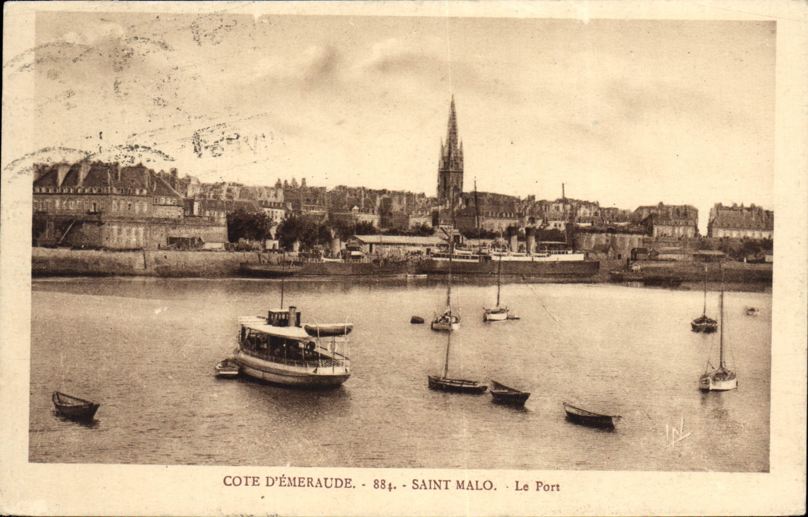 CPA Saint Malo Le Port Bateau