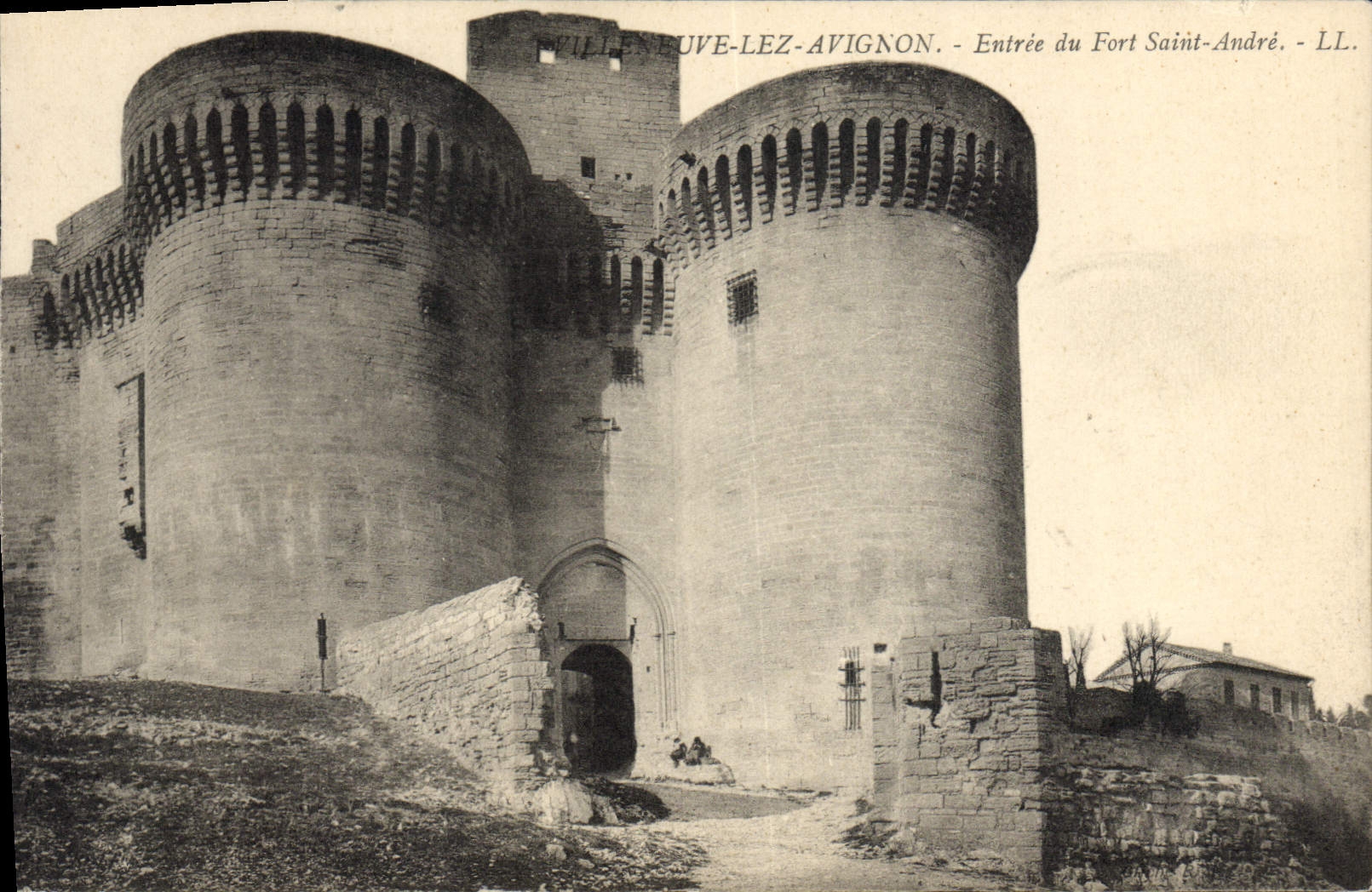 VINTAGE POSTCARD Villeneuve lez Avignon Entree Of the Strong Saint Andre