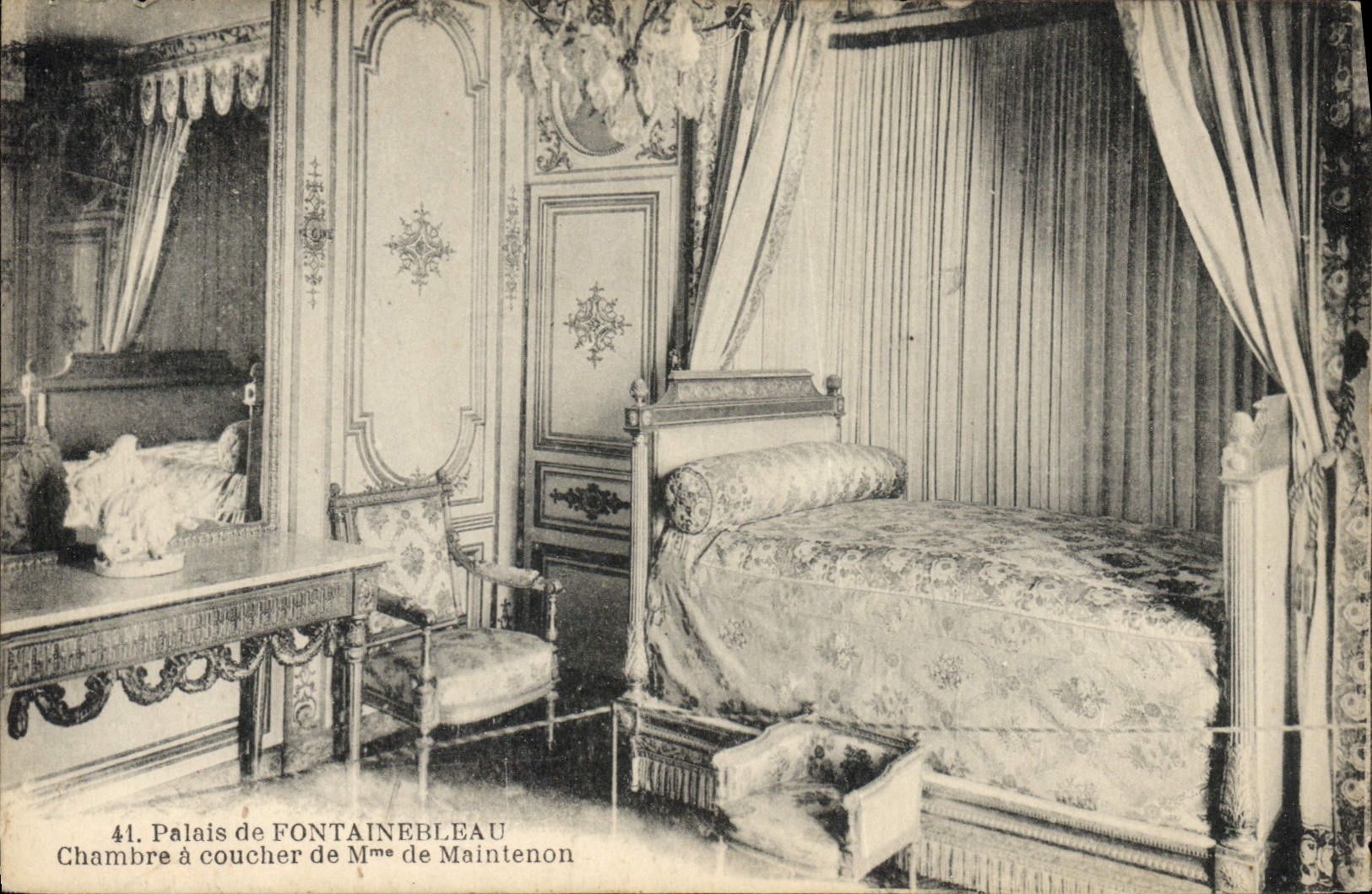 CPA Palais De Fontainebleau Chambre A Coucher De Mme de Maintenon