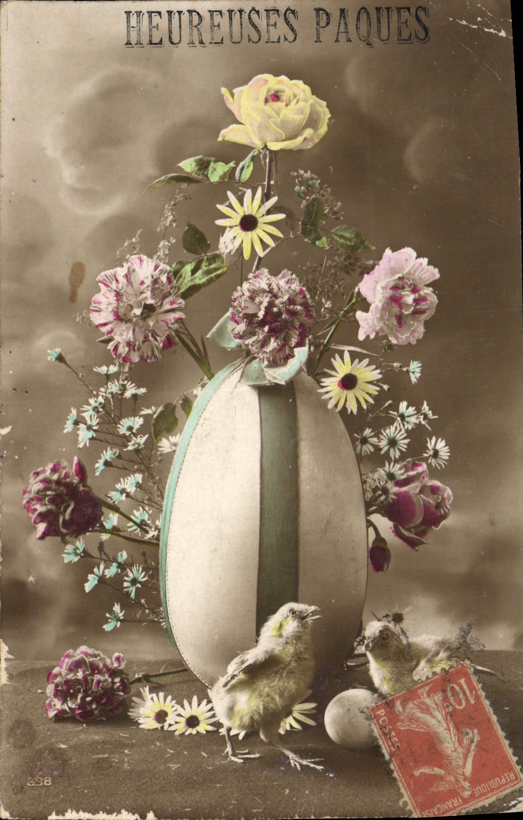 VINTAGE POSTCARD Happy Easter Chicks