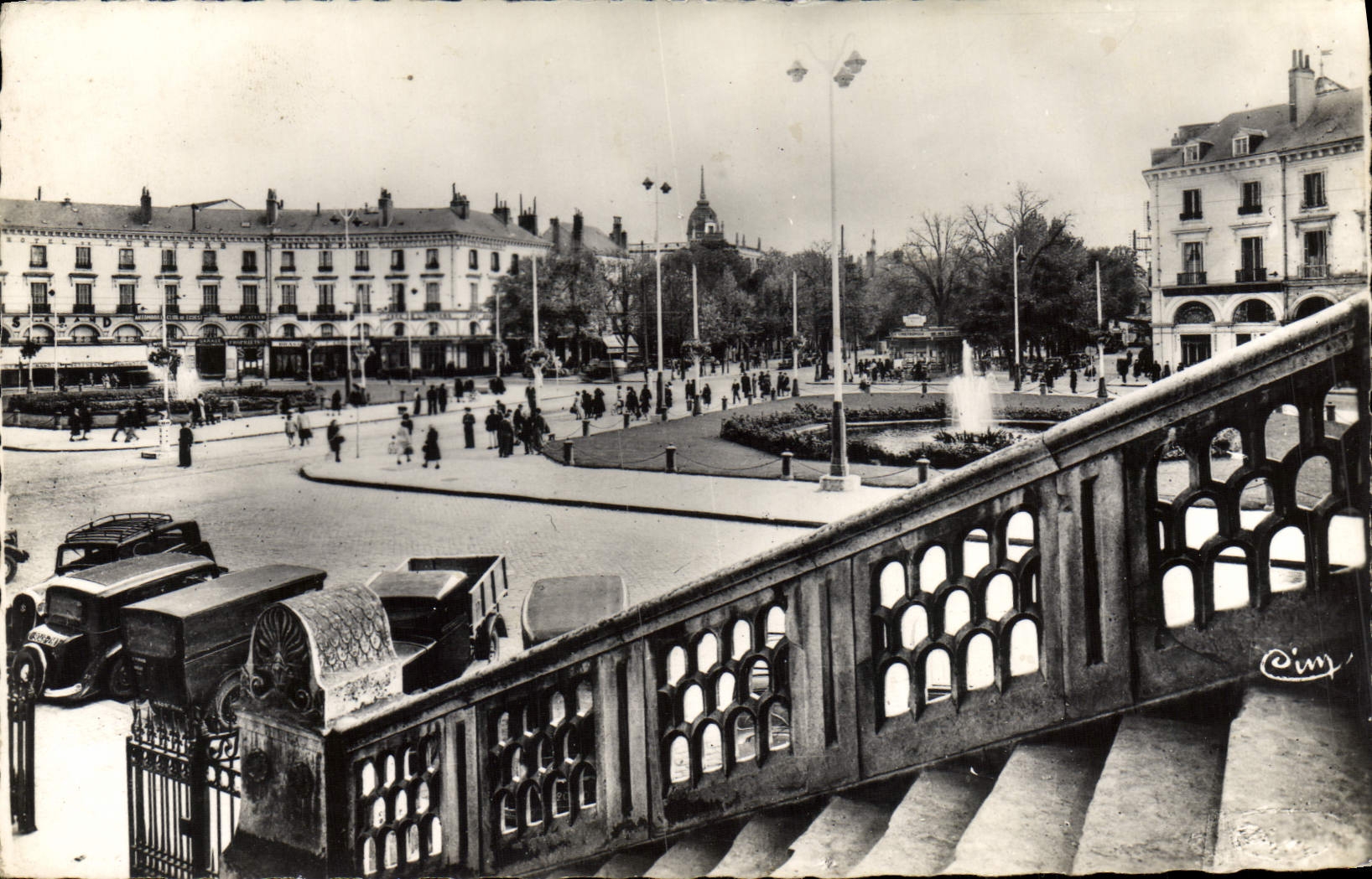 MODERN CARD Tours Place Jean Jaures