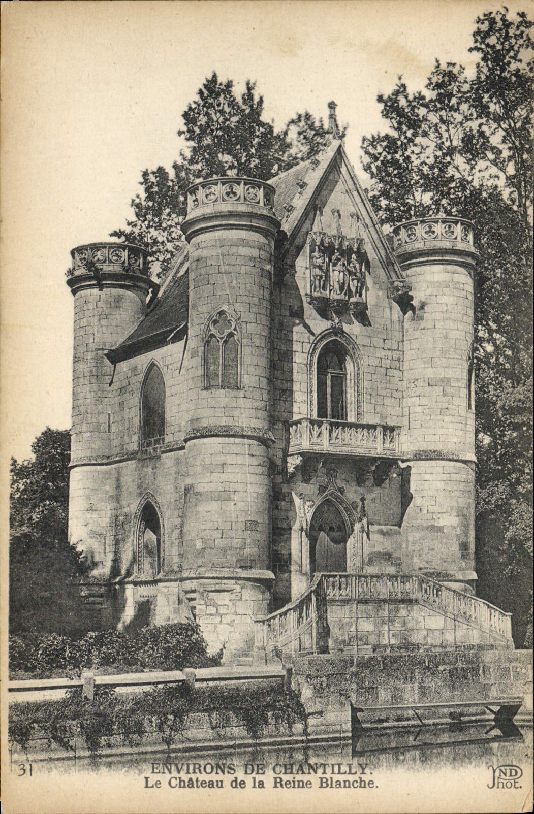 CPA Environs De Chantilly Le Chateau De La Reine Blanche