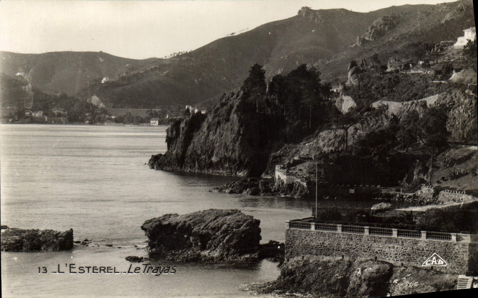 VINTAGE POSTCARD Esterel Trayas
