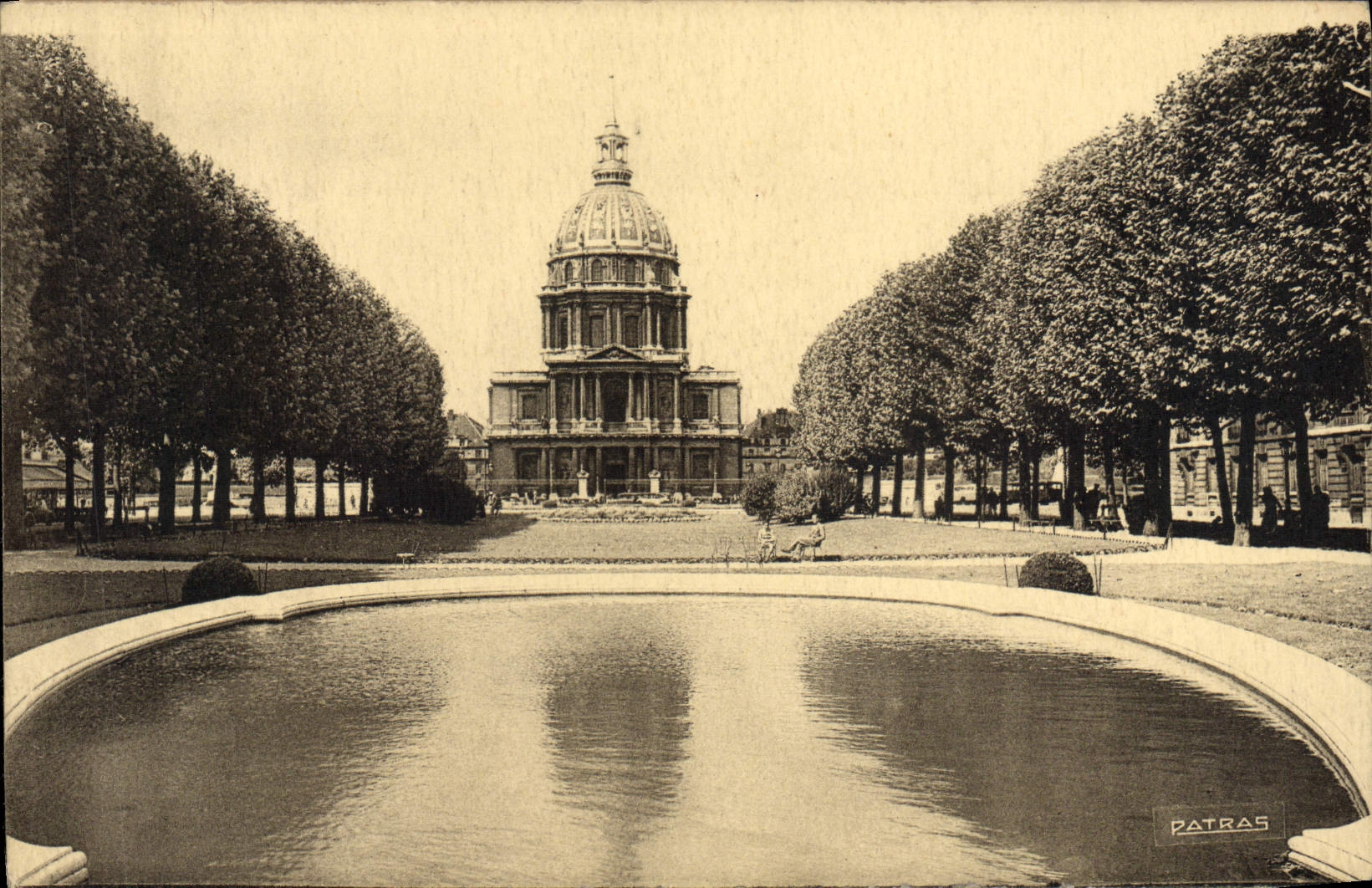CPA Paris Le dome des Invalides