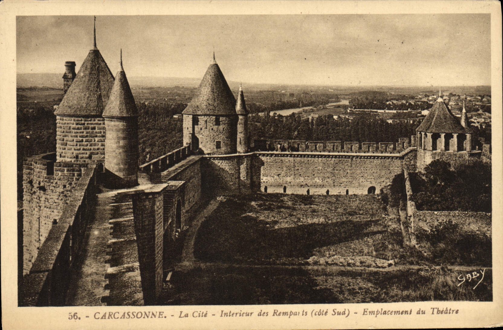 CPA Carcassonne Le Cite Interieur des Remparts Emplacement du theatre