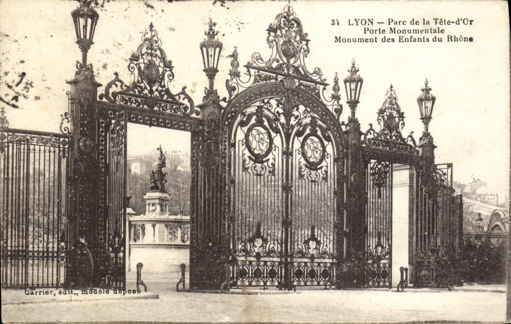 CPA Lyon Parc de la Tete d'Or Porte Monumentale Monument des enfants du Rhone