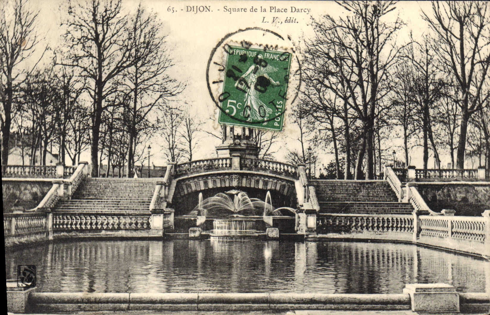VINTAGE POSTCARD Dijon Public garden of the Place Darcy