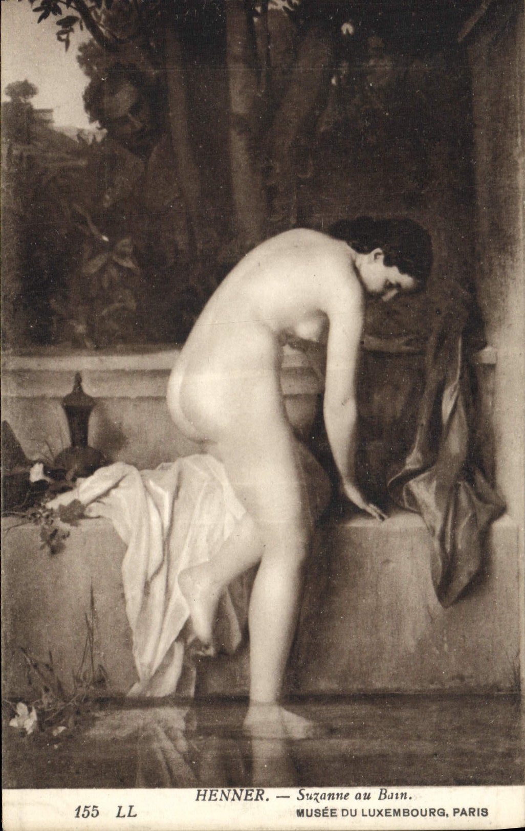 CPA Henner Suzanne au Bain Musee du Luxembourg Paris Nu erotique