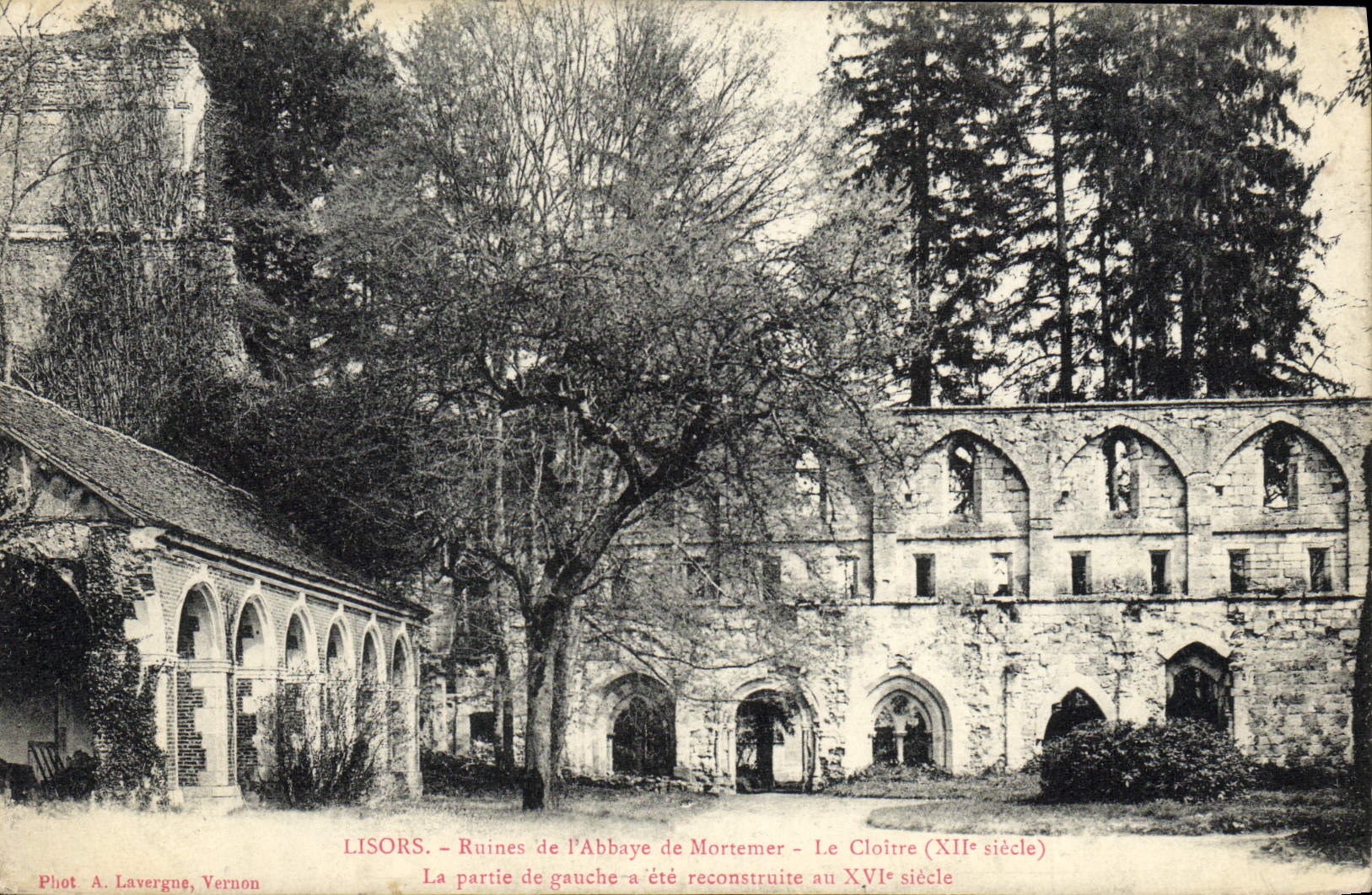 Ruinas de Lisors de la POSTAL de la VENDIMIA de la abadía de Mortemer el claustro