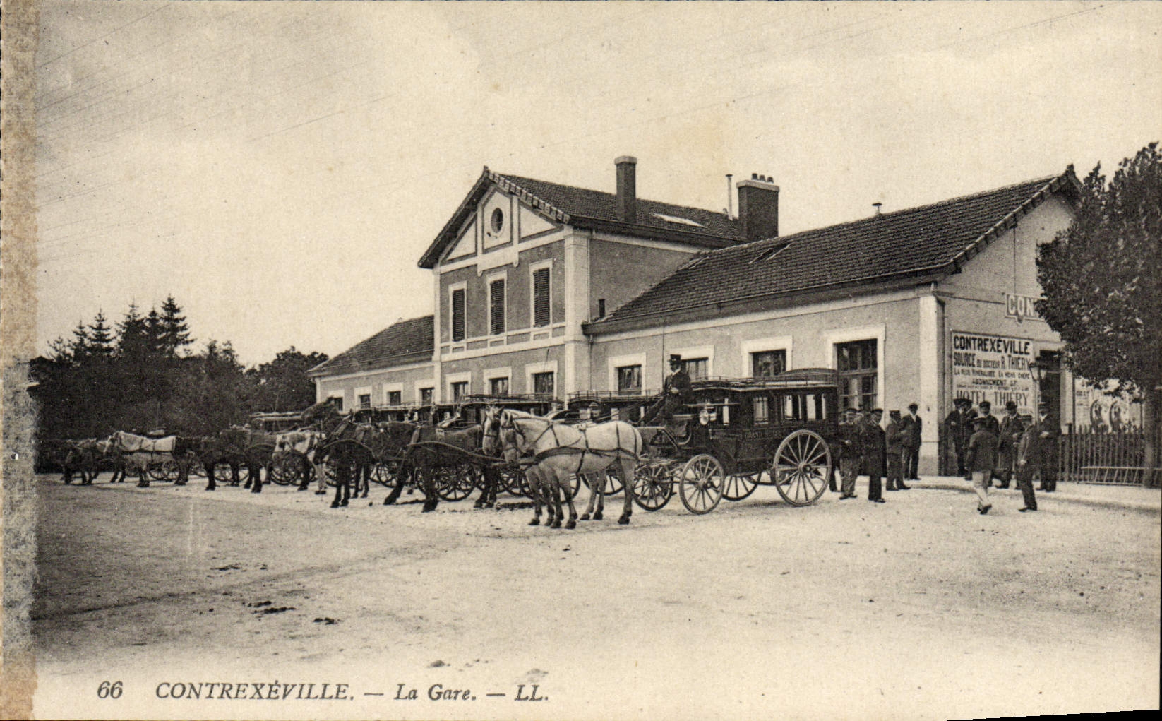 VINTAGE POSTCARD Contrexeville Train station Barouche Horses