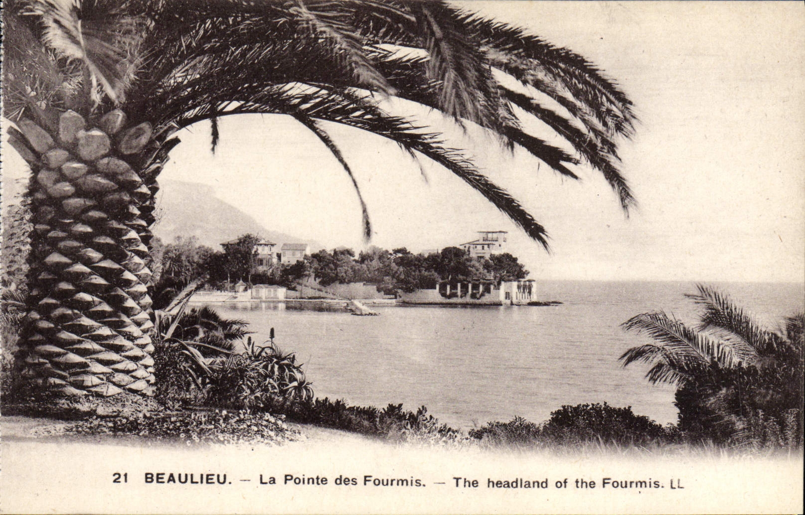 VINTAGE POSTCARD Beaulieu the Point of Formis