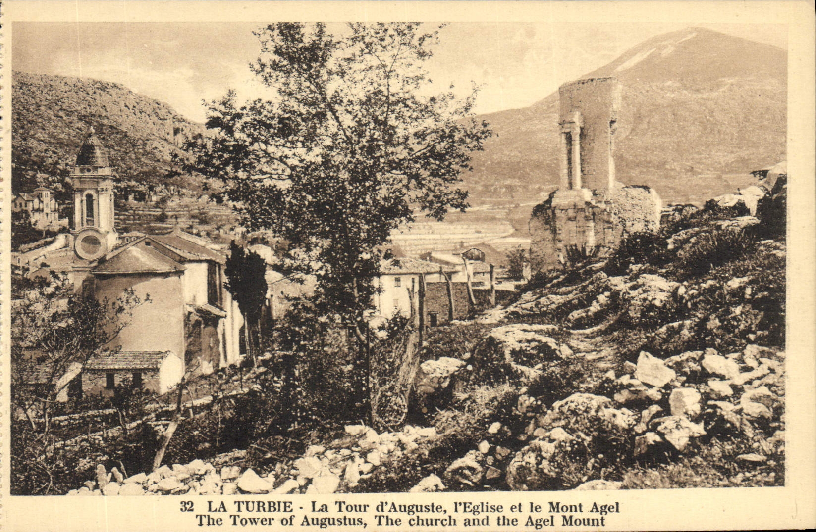 CPA La Turbie La Tour d'Auguste L'Eglise et le Mont Agel