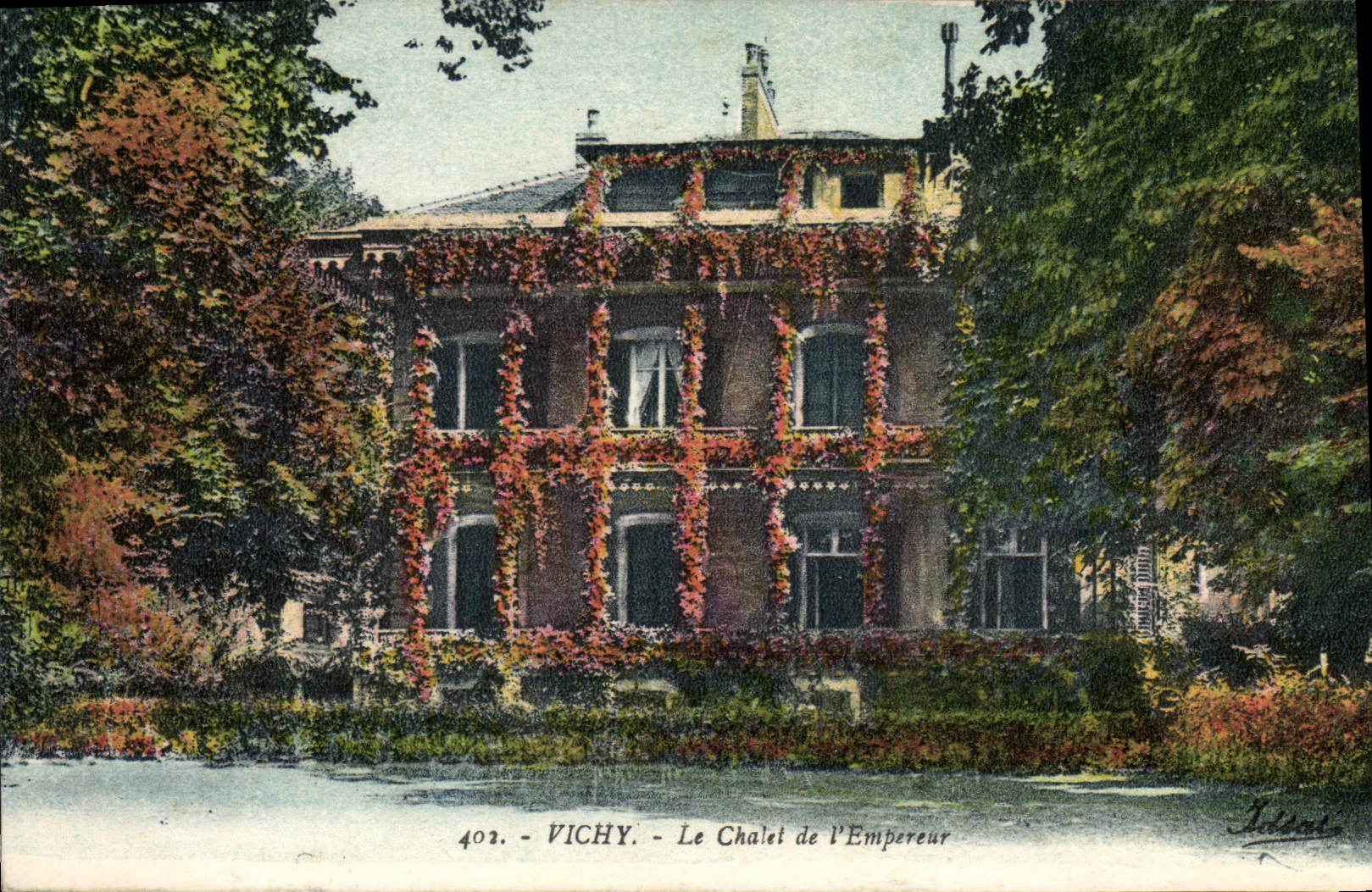 VINTAGE POSTCARD Vichy the Country cottage of the Emperor