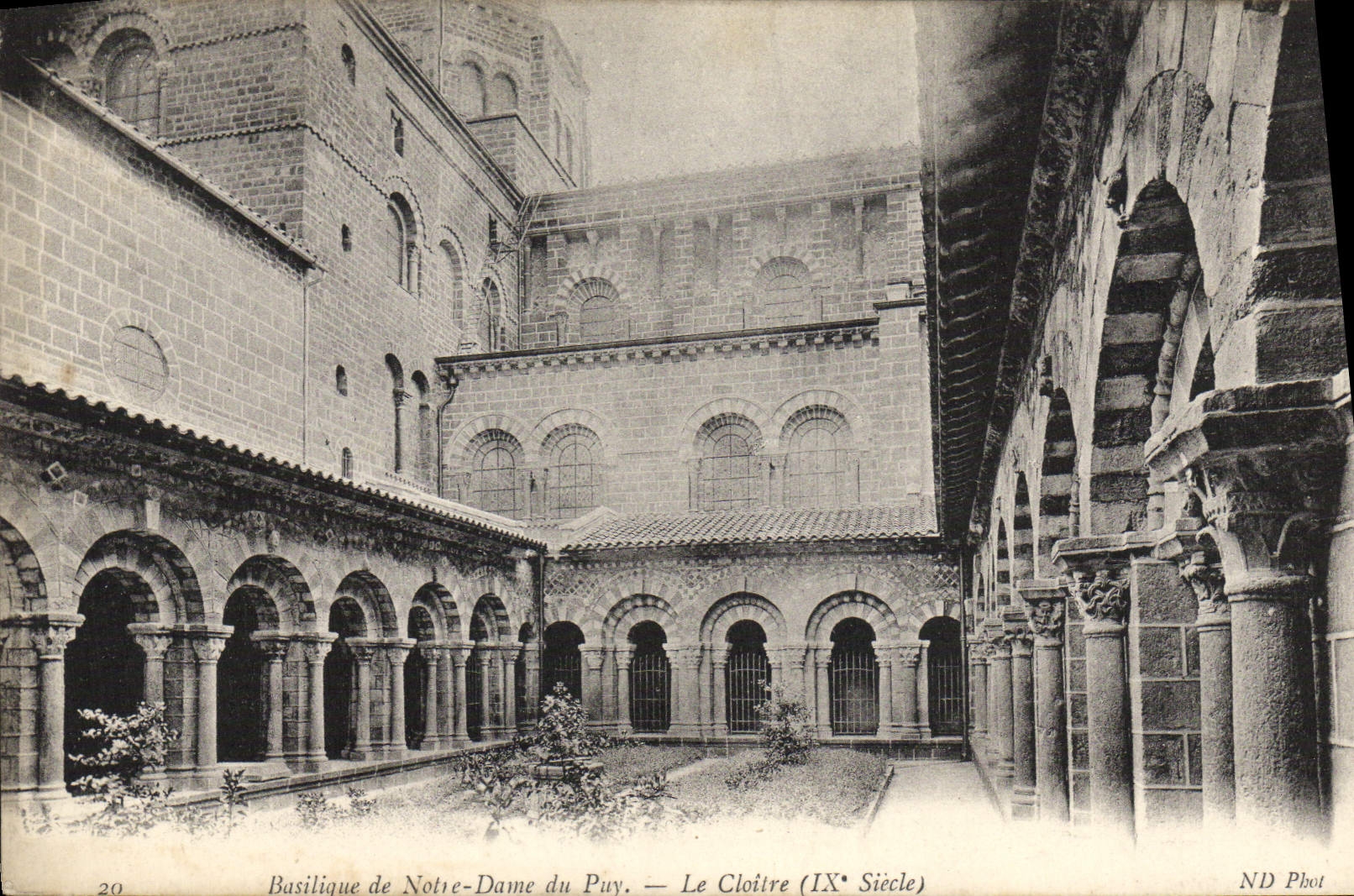 VINTAGE POSTCARD Basilica of Notre Dame of Puy the cloister