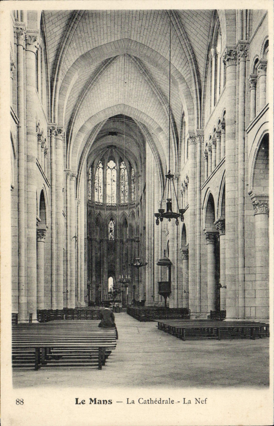 CPA Le Mans La Cathedrale La nef