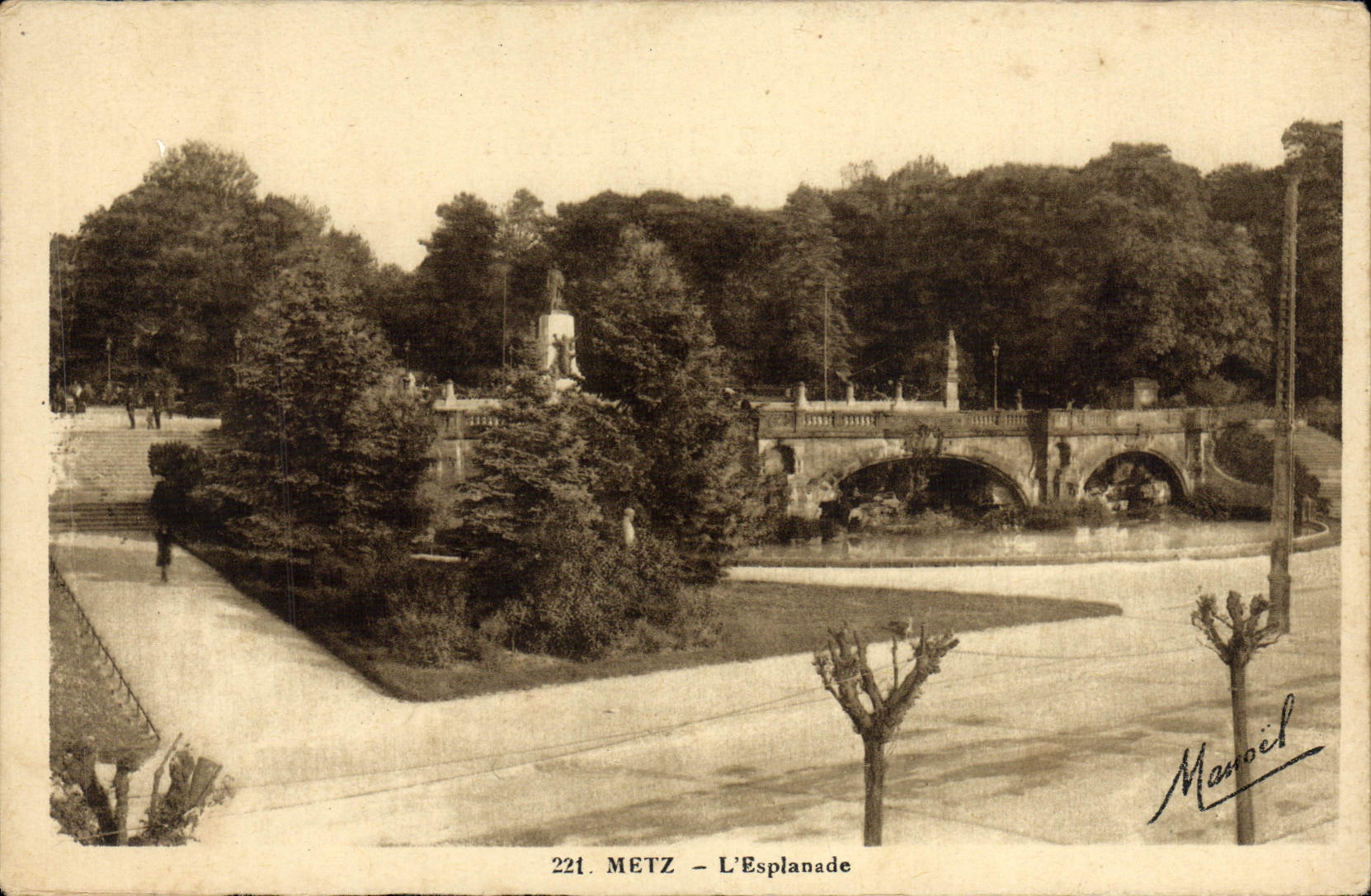 POSTAL Metz de la VENDIMIA la explanada