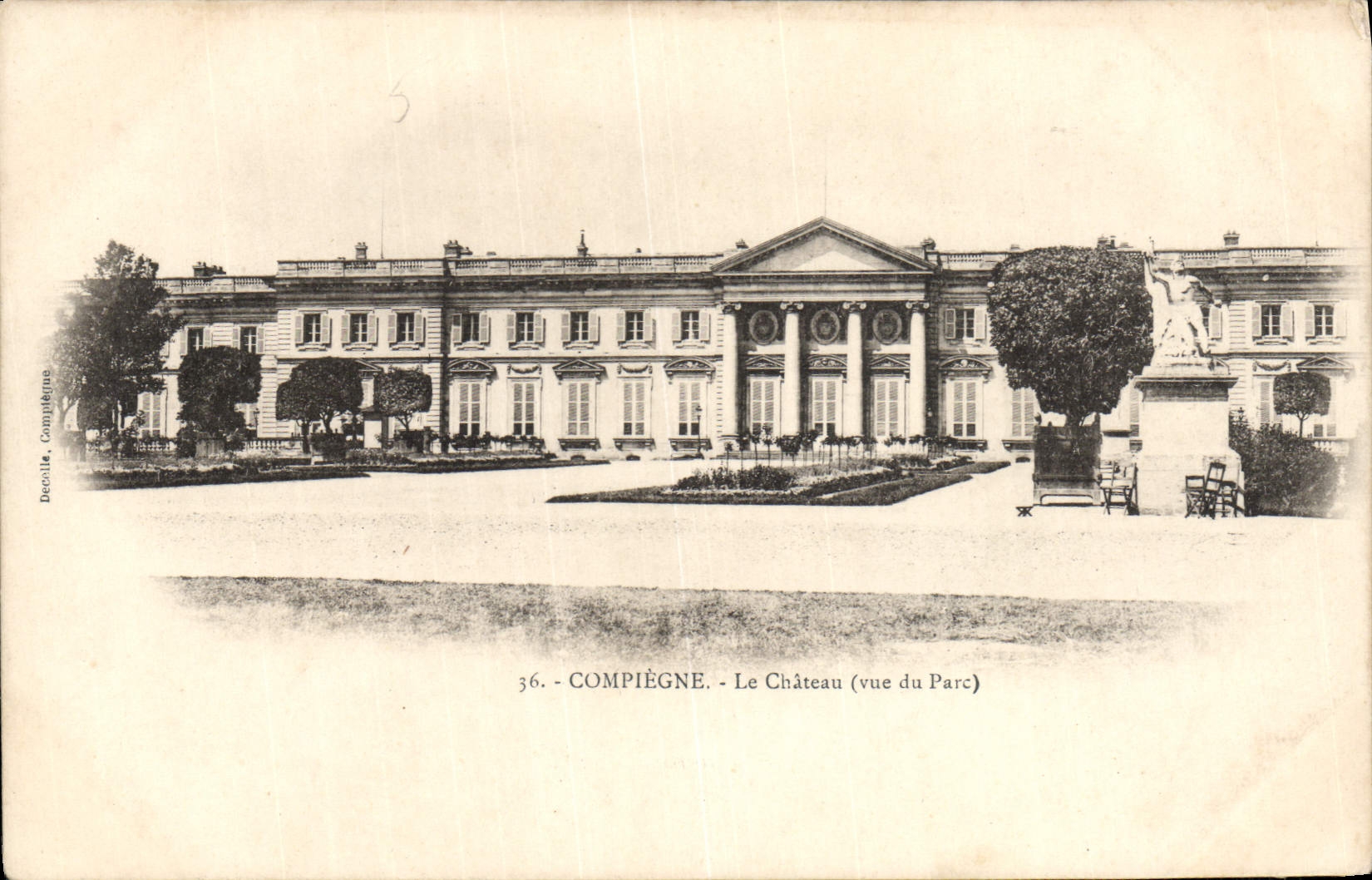 POSTAL Compiegne de la VENDIMIA el castillo visto del parque