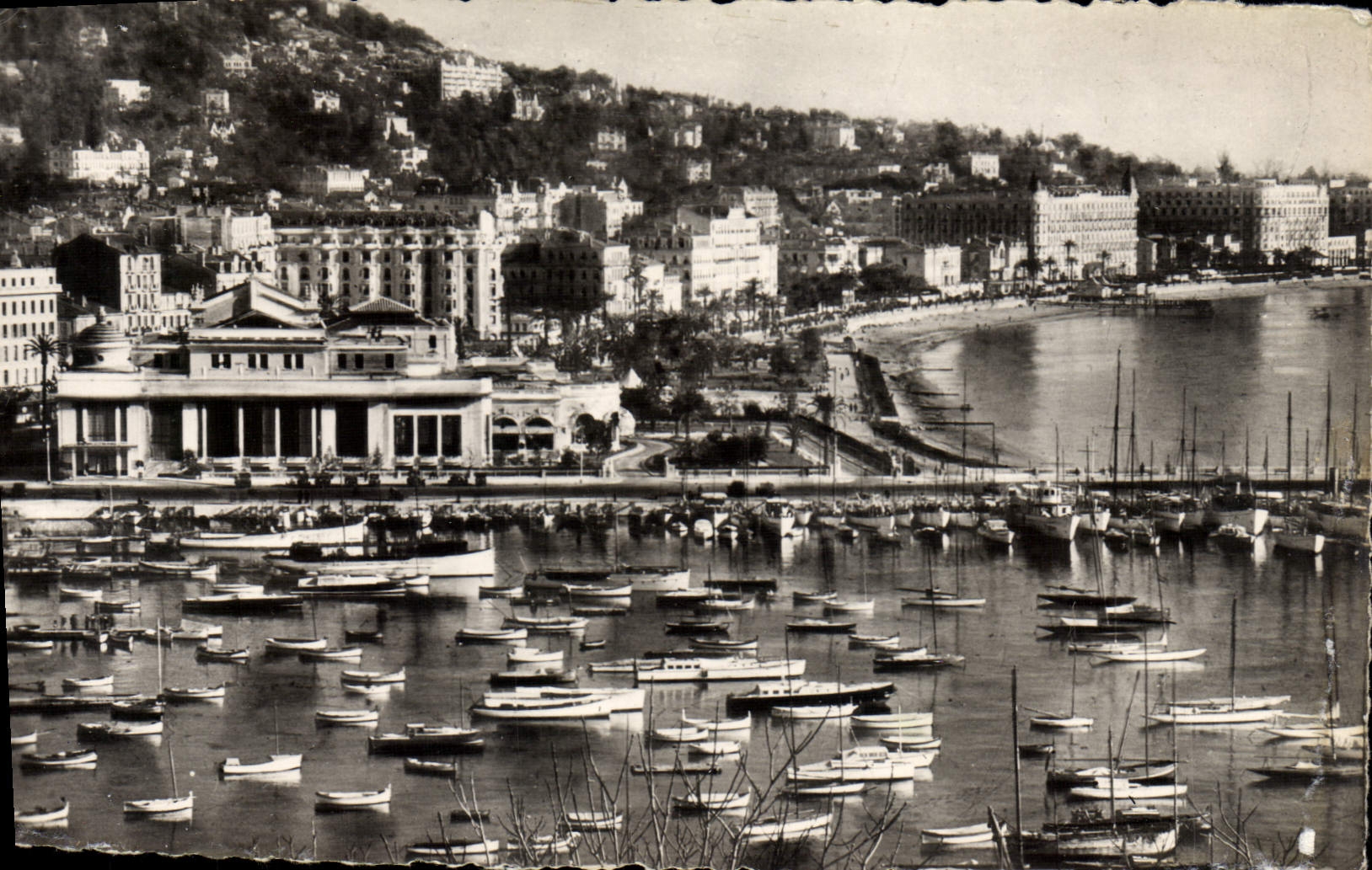 MODERN CARD Cannes Seen On the Casino and the Small cross Boats