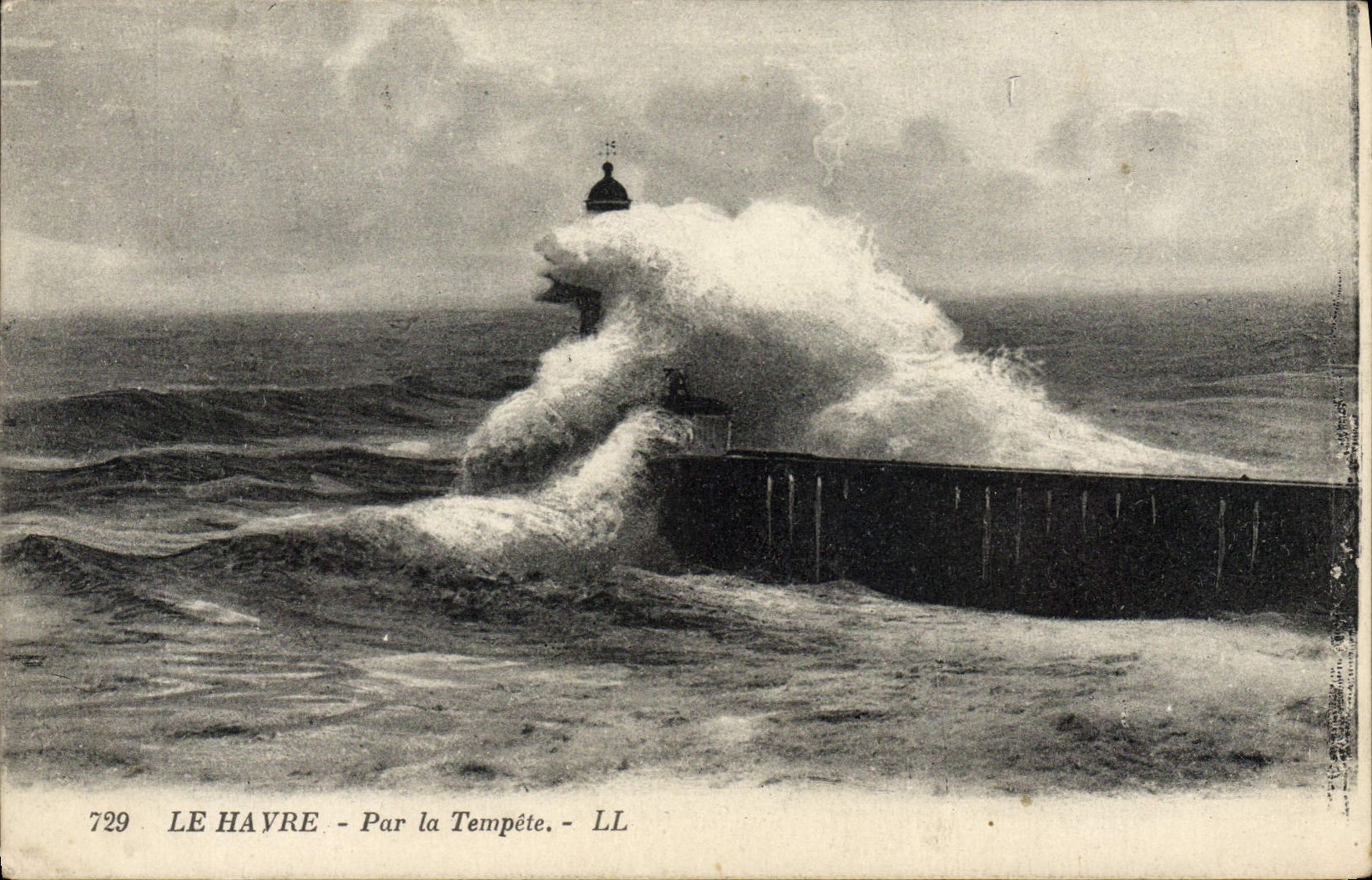 VINTAGE POSTCARD Le Havre By the Storm