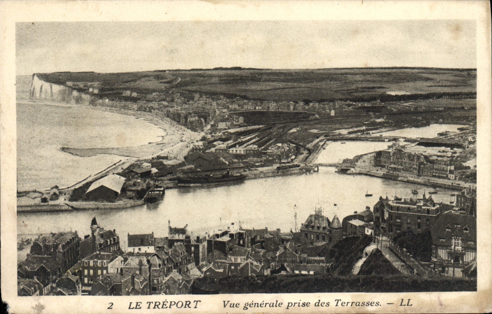 CPA Le Treport Vue Generale Prise des terrasses 