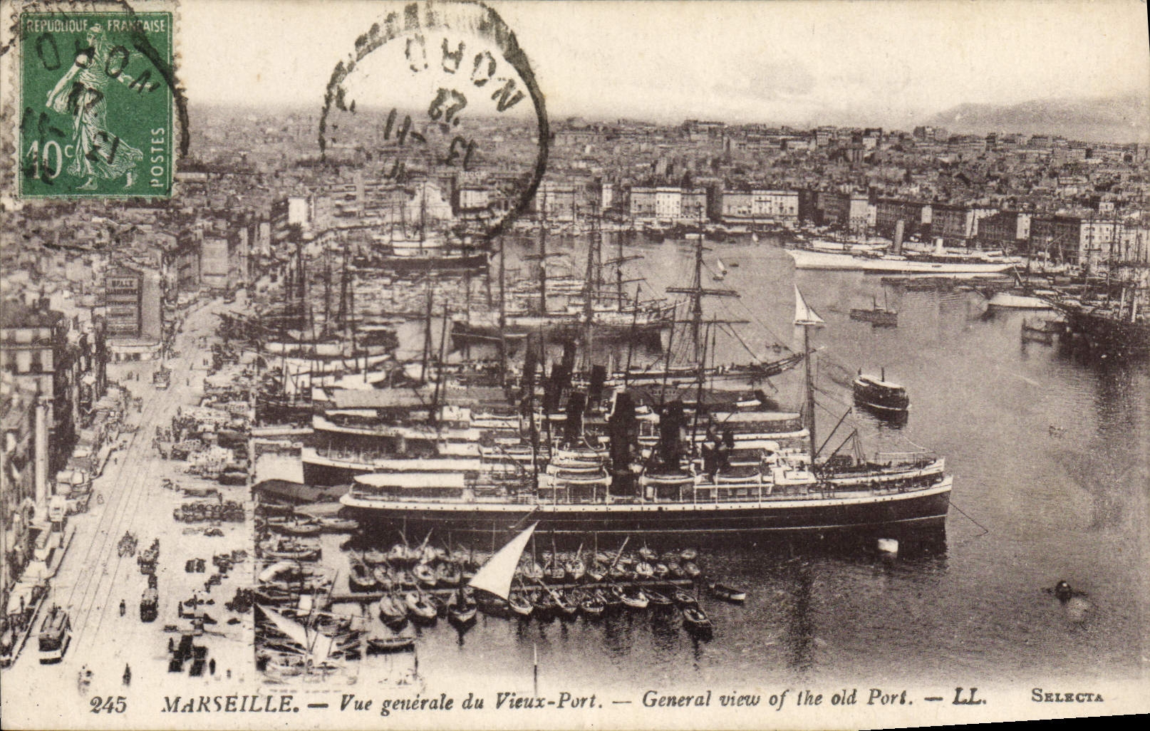 CPA Marseille Vue Generale du Vieux Port Bateaux