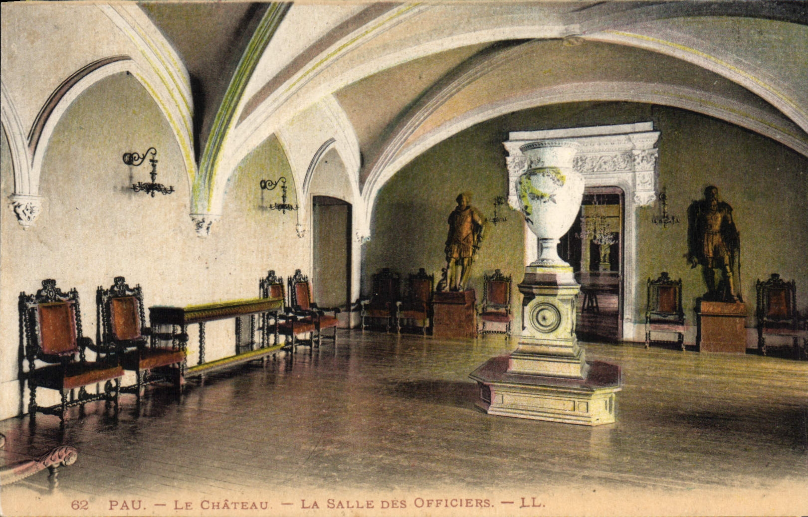 POSTAL Pau de la VENDIMIA el castillo el cuarto de los oficiales