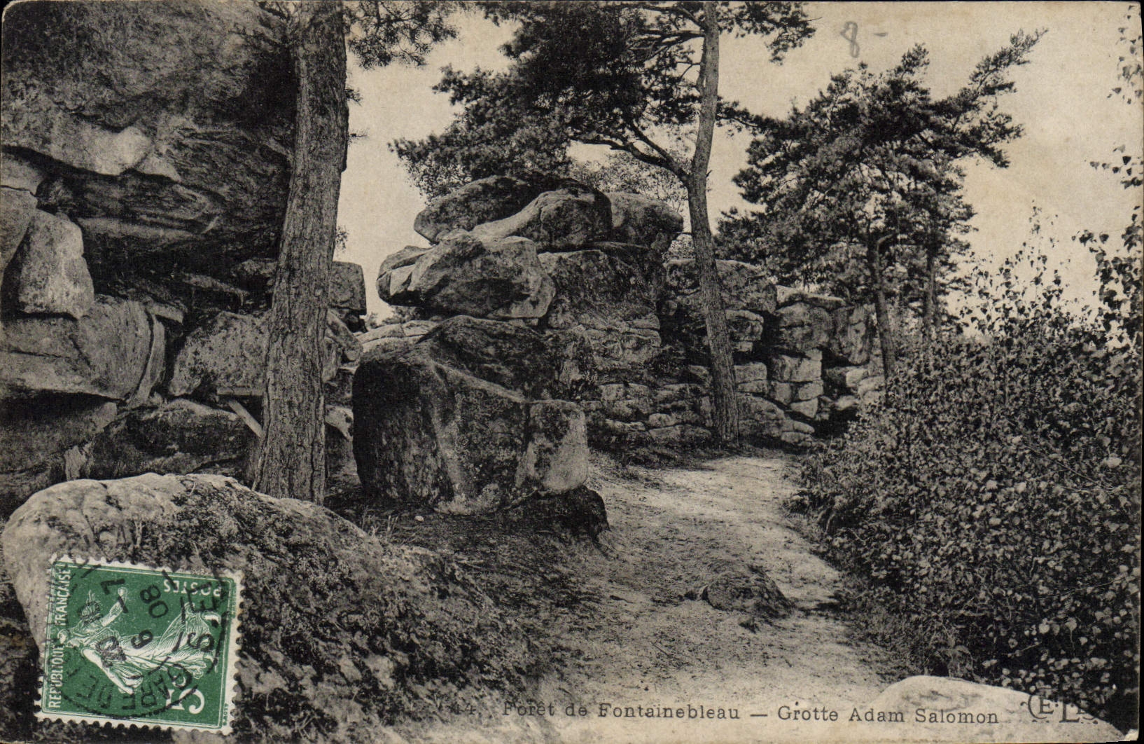 CPA Foret de Fontainebleau Grotte Adam Salomon