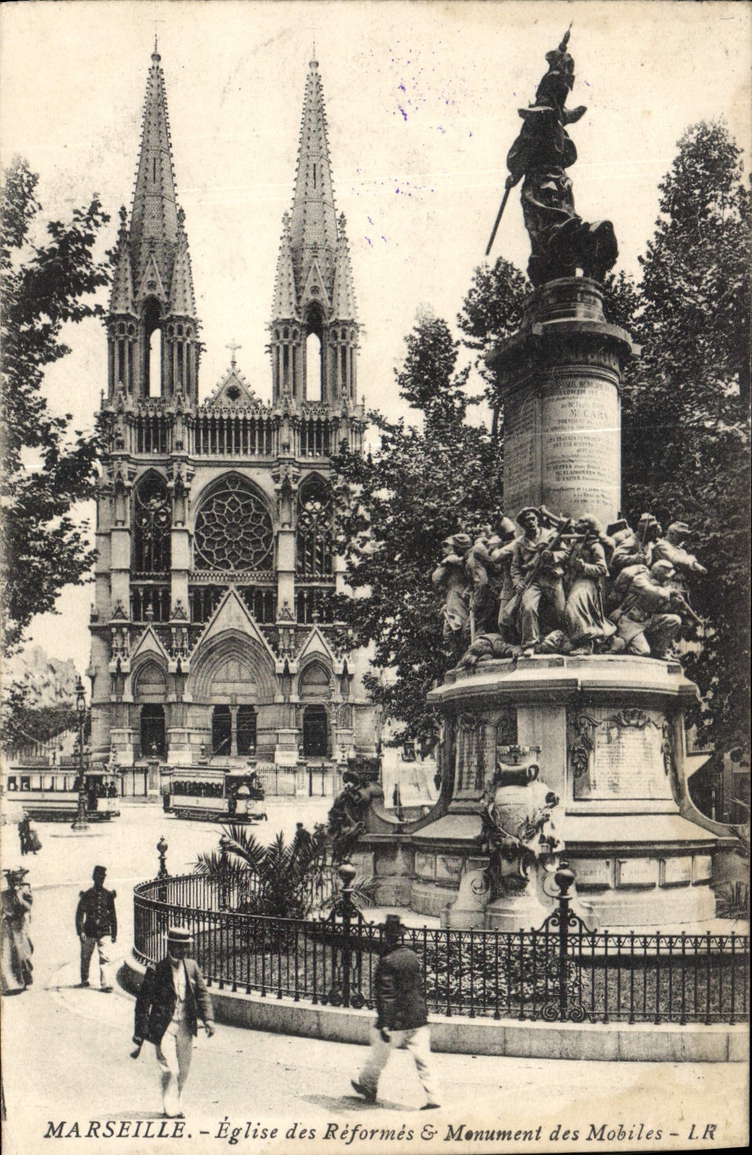 CPA Marseille Eglise des Reformes Monument des Mobiles