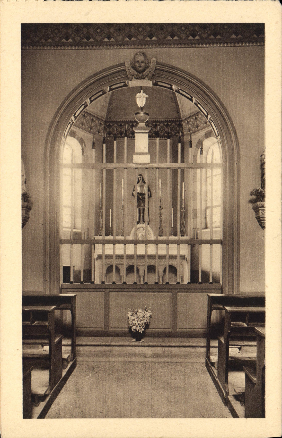 VINTAGE POSTCARD Chartreuse De Montrieux La Chapelle Sainte Roseline