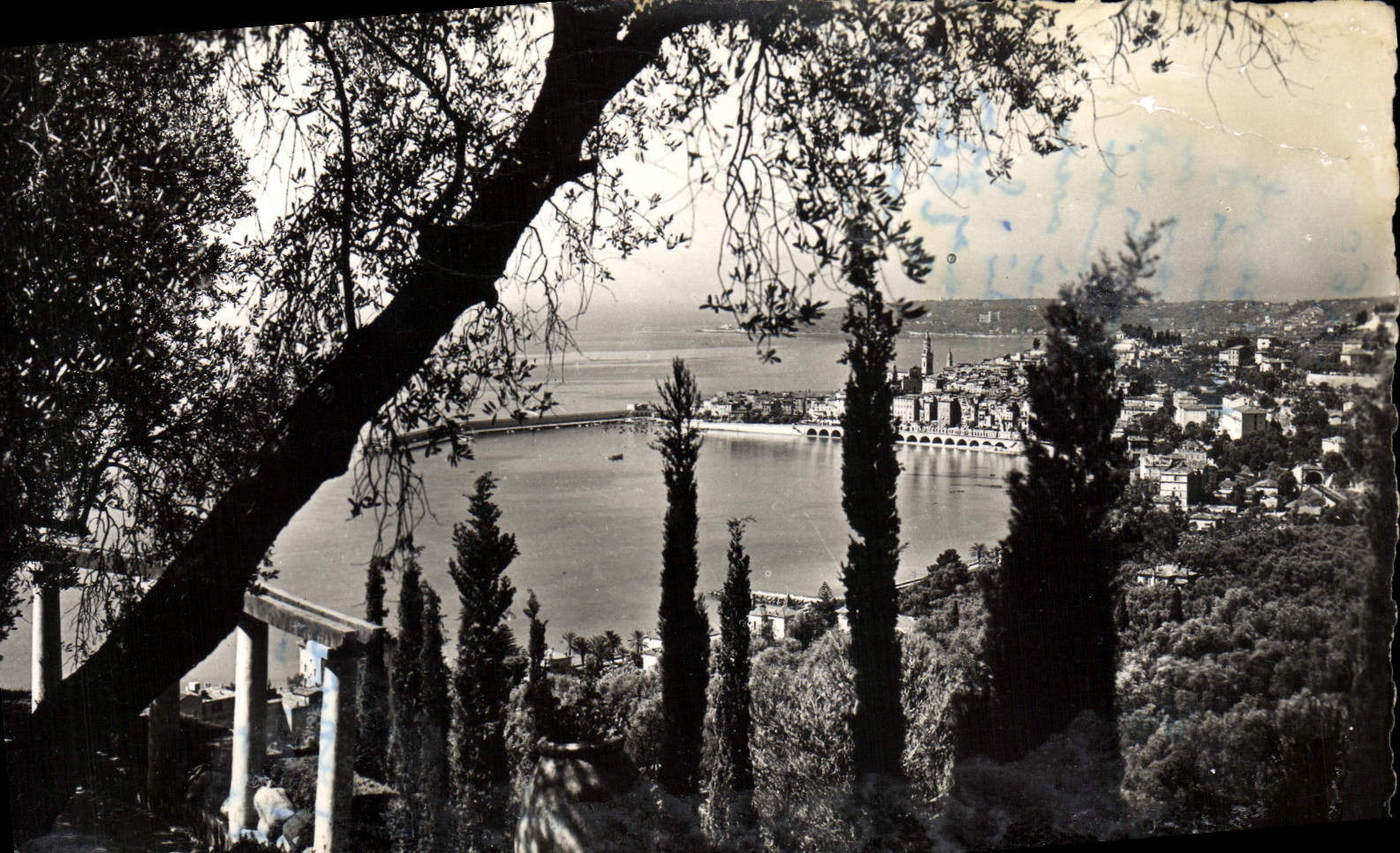 CPM Menton Vue Artistique