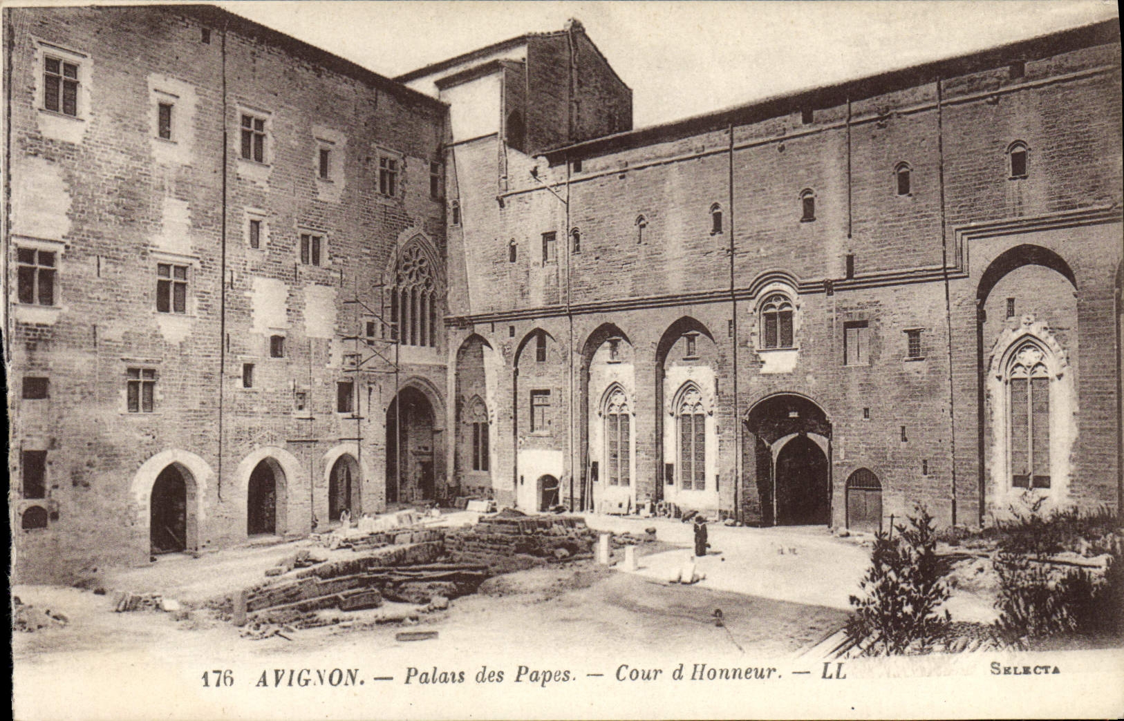 Paladar de Avignon de la POSTAL de la VENDIMIA del patio de papas Main