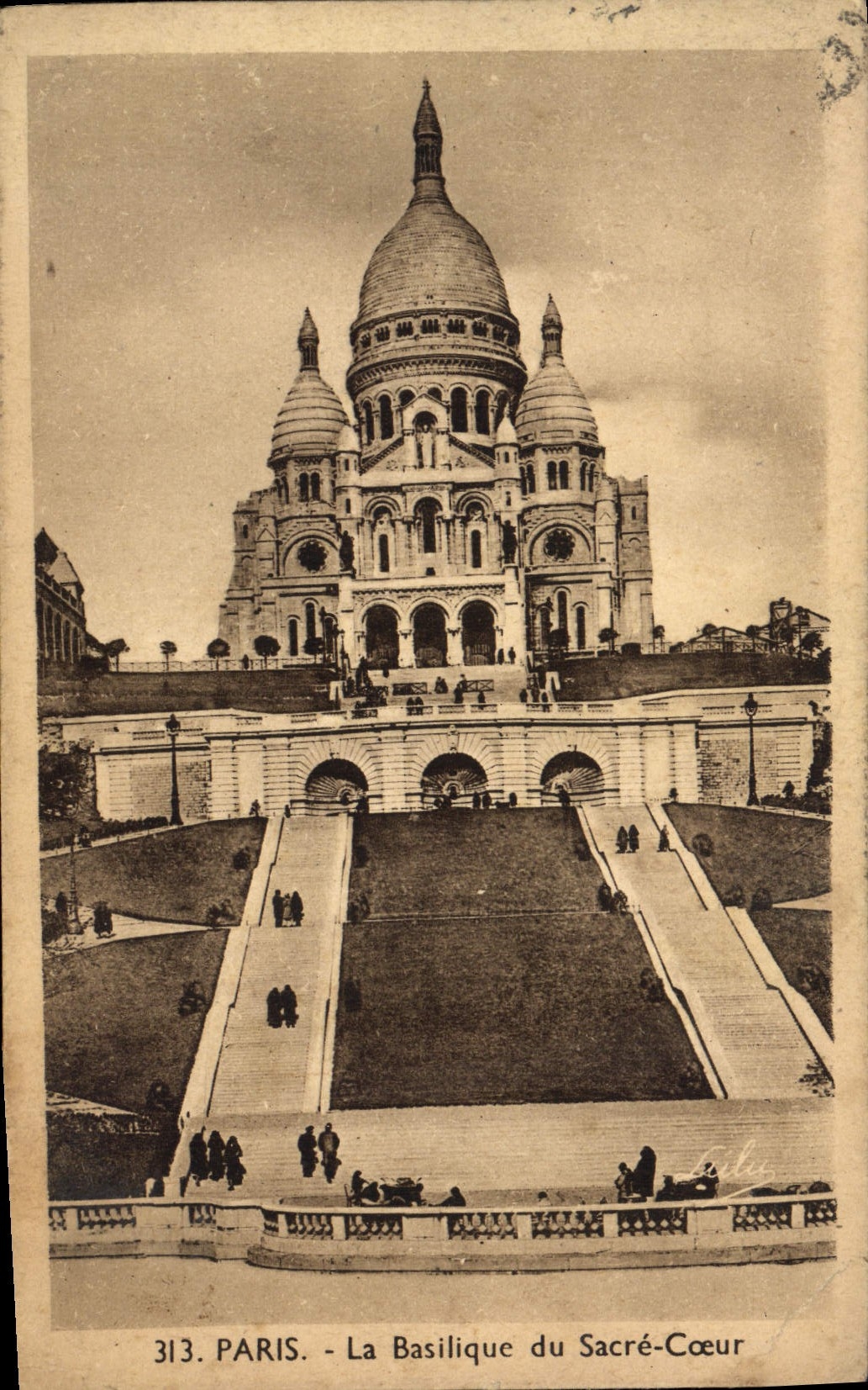 CPA Paris La Basilique du Sacre Coeur