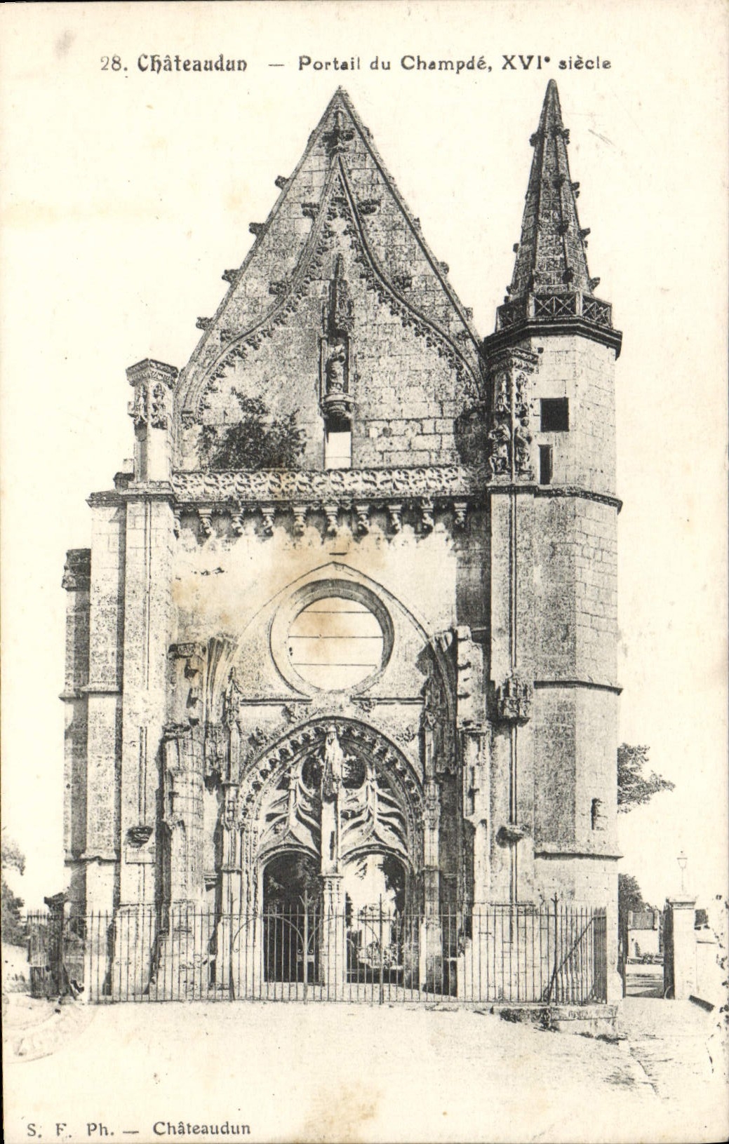 CPA Chateaudun Portail du Champde