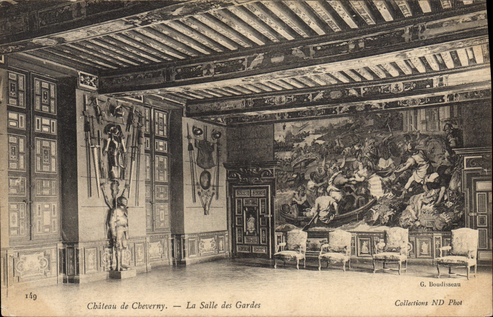 POSTAL Castle De Cheverny de la VENDIMIA el cuarto de la armadura de la espada de los protectores