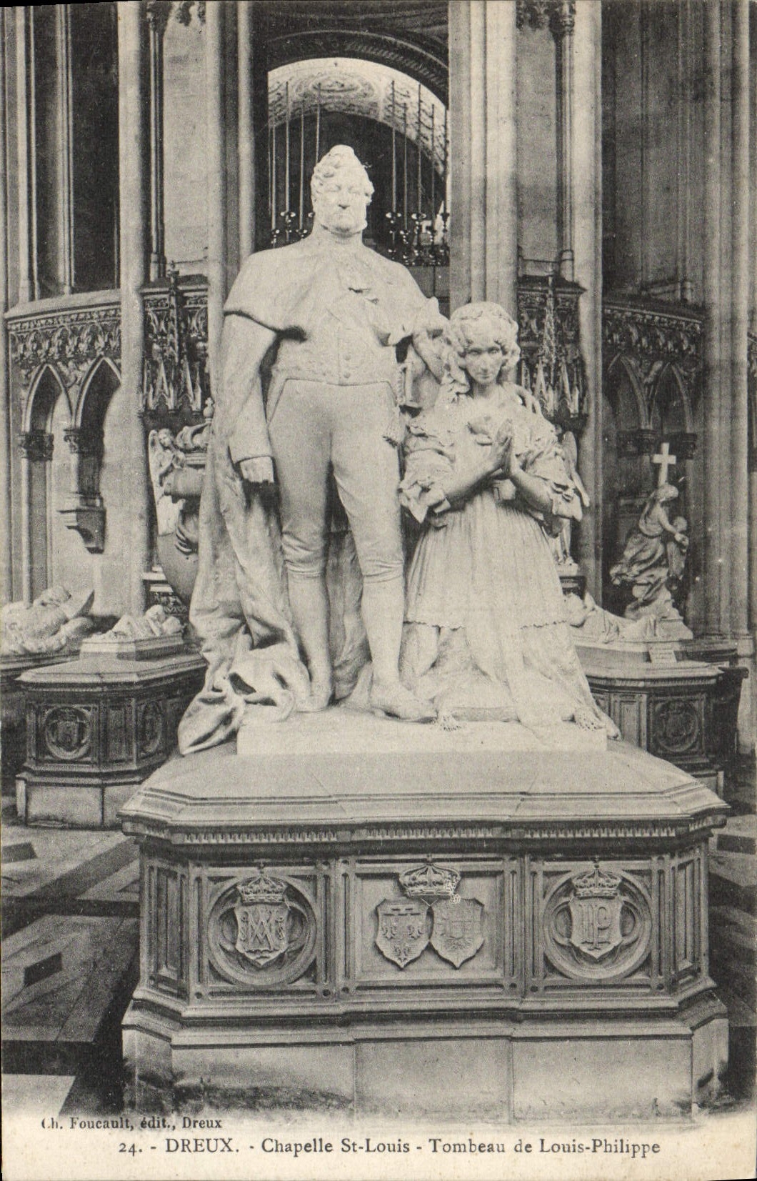 CPA Dreux Chapelle Saint Louis Tombeau de Louis Philippe
