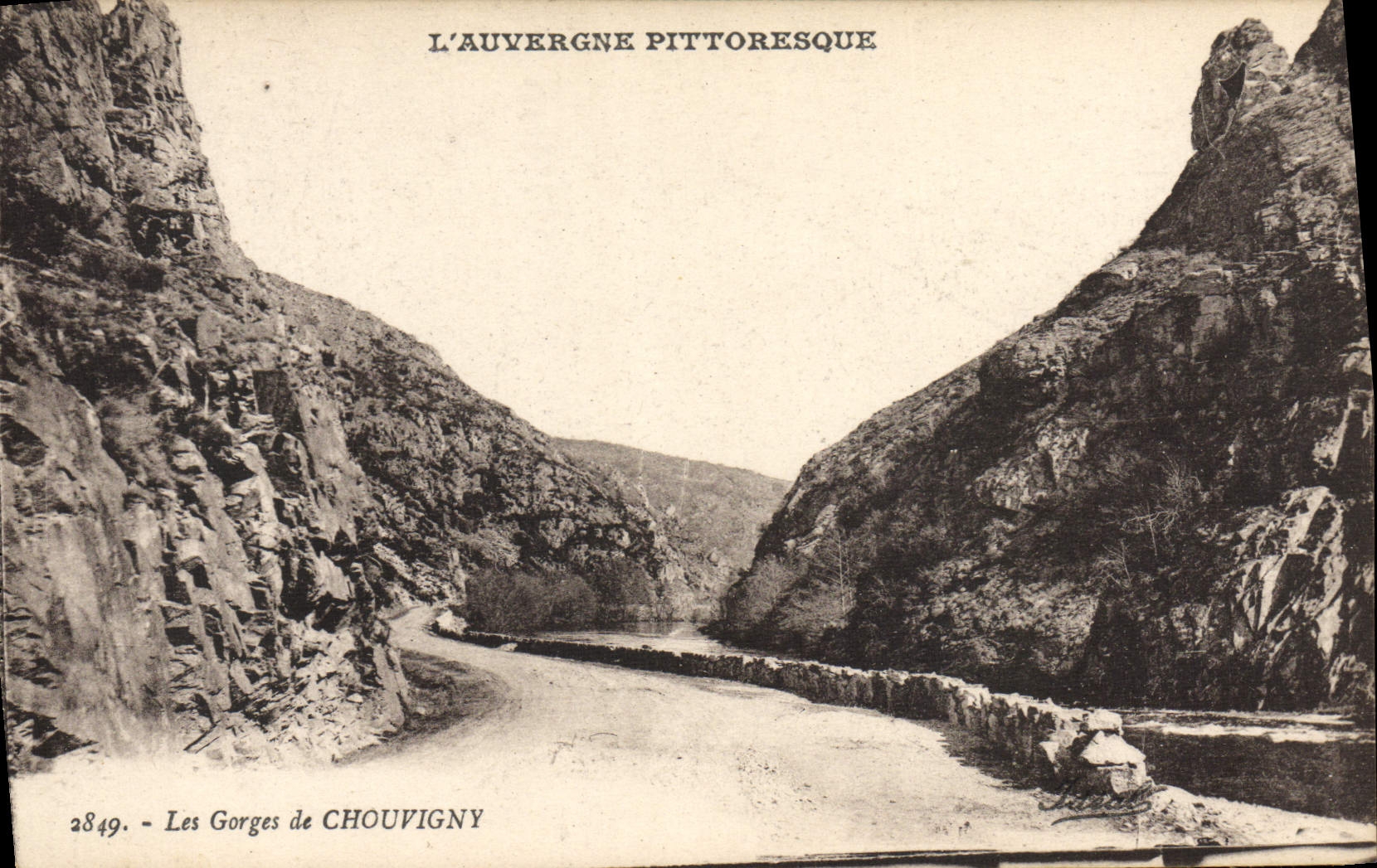 VINTAGE POSTCARD the Falls De Chouvigny