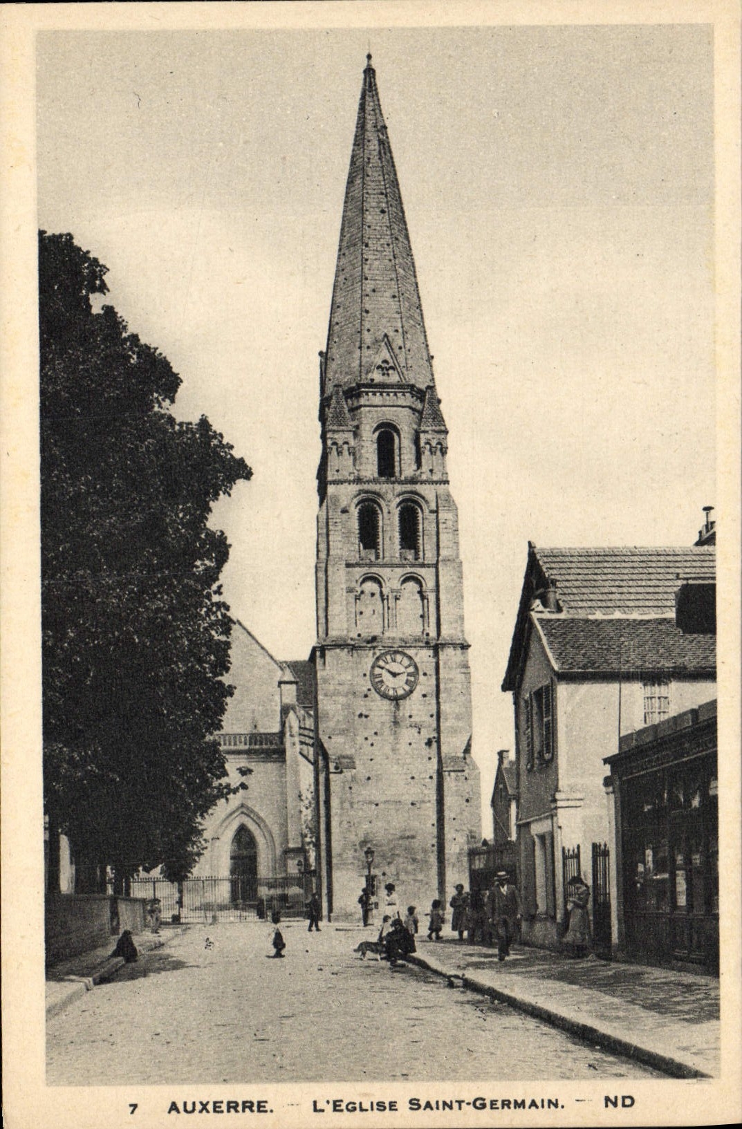 CPA Auxerre L'Eglise Saint Germain