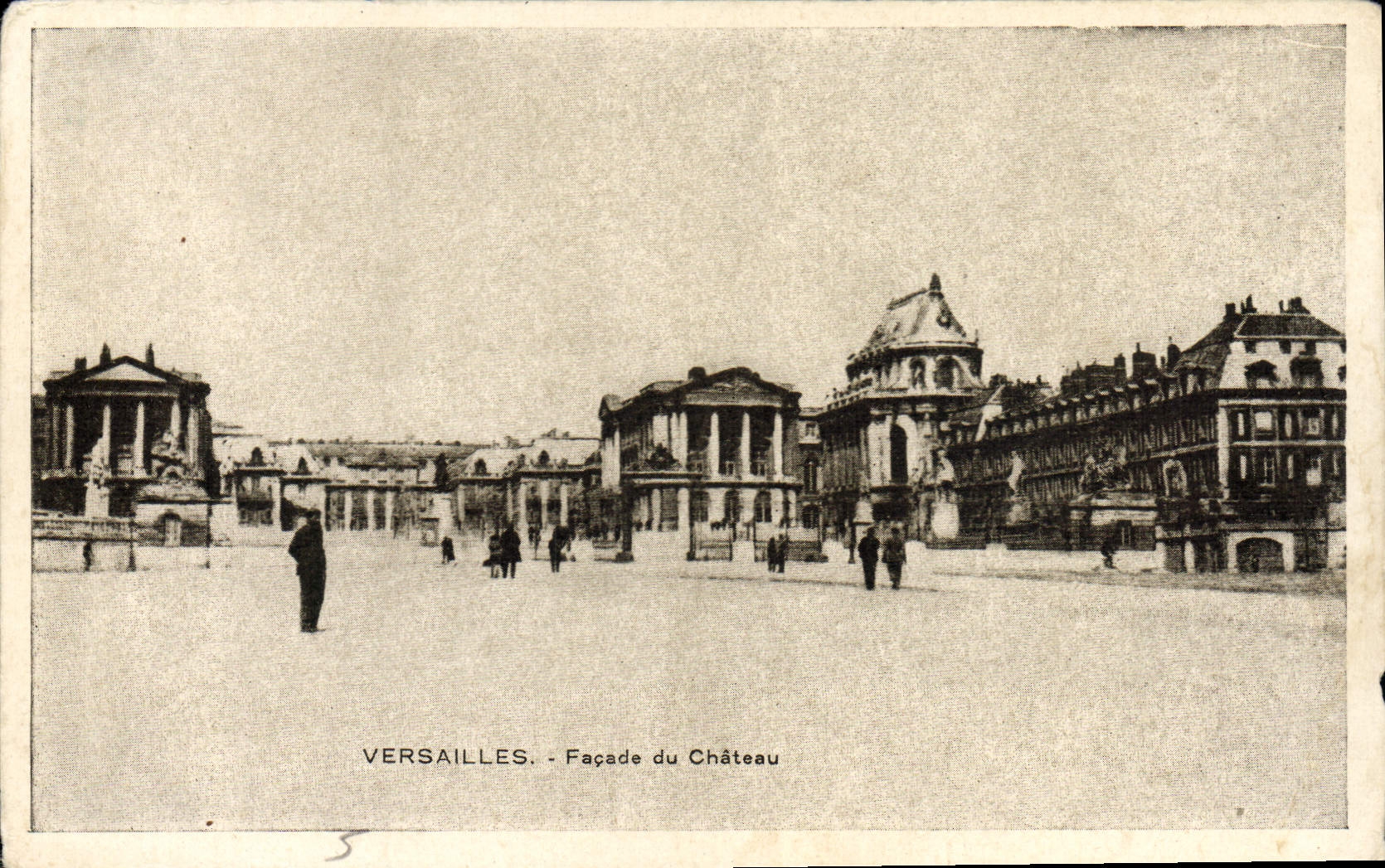 VINTAGE POSTCARD Versailles Frontage Of the Castle