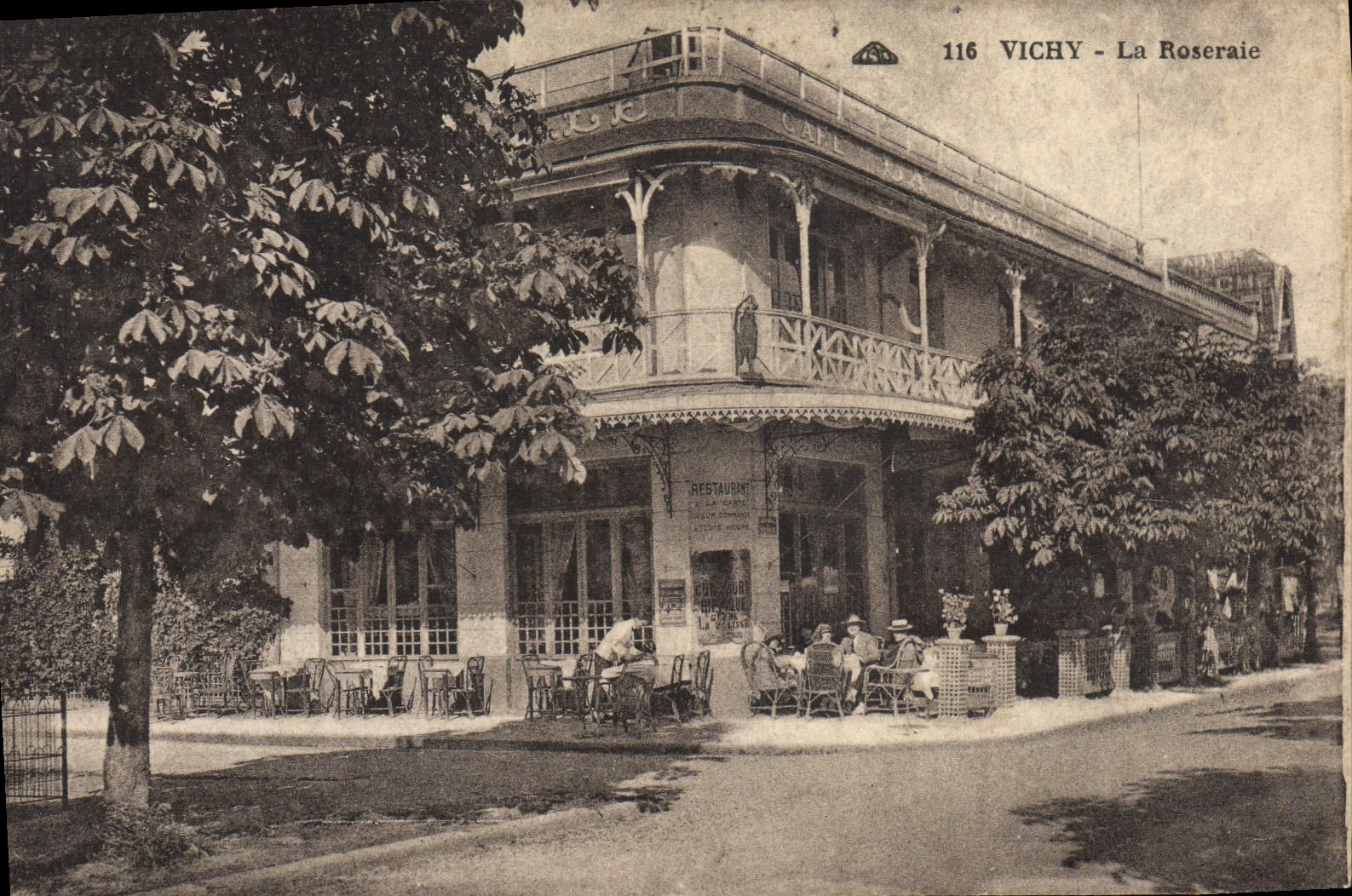 VINTAGE POSTCARD Vichy the Rosery