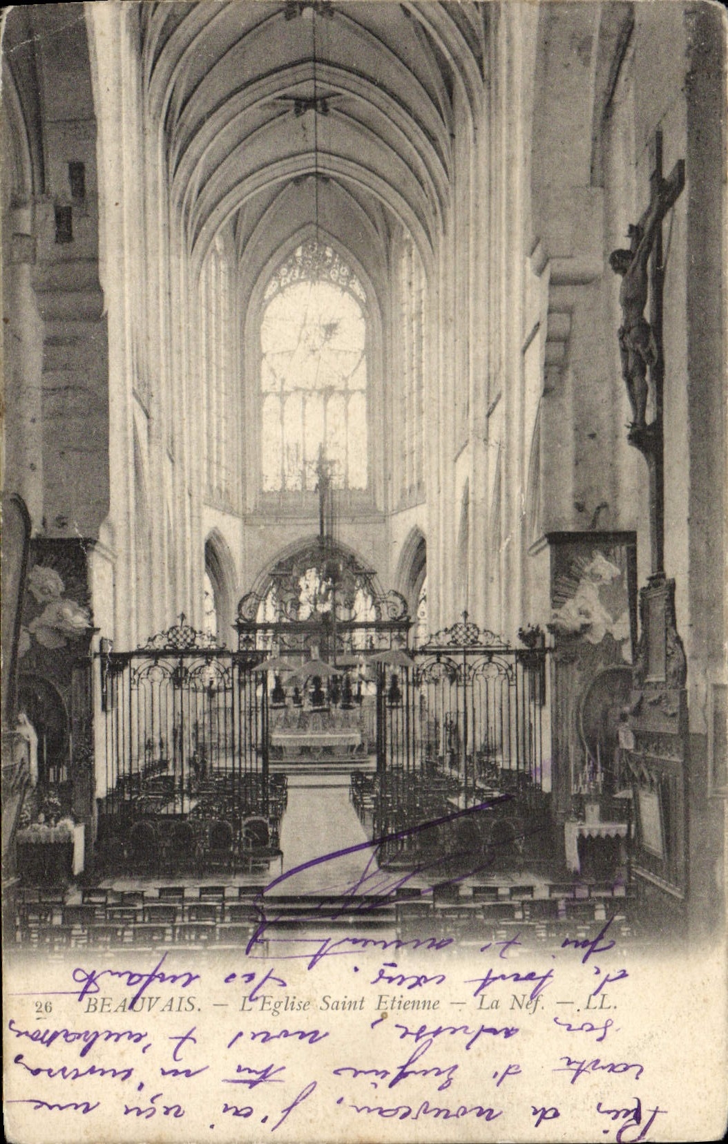 CPA Beauvais L'Eglise Saint Etienne