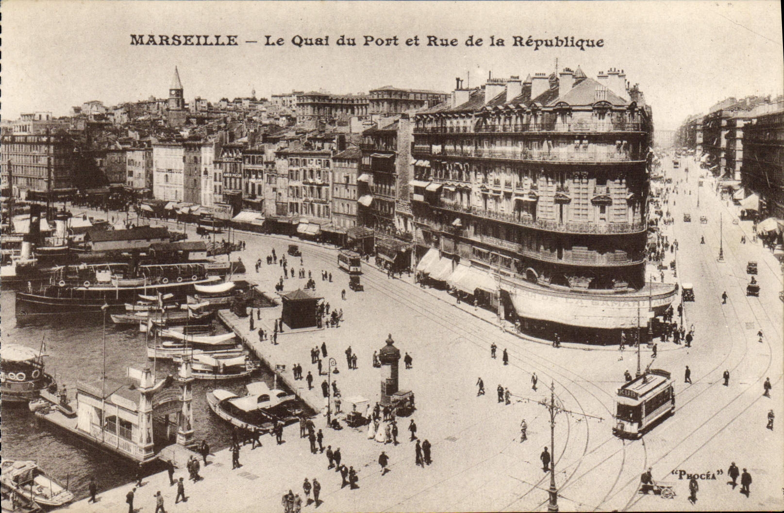 CPA Marseille Le Quai Du Port Et Rue De La Republique