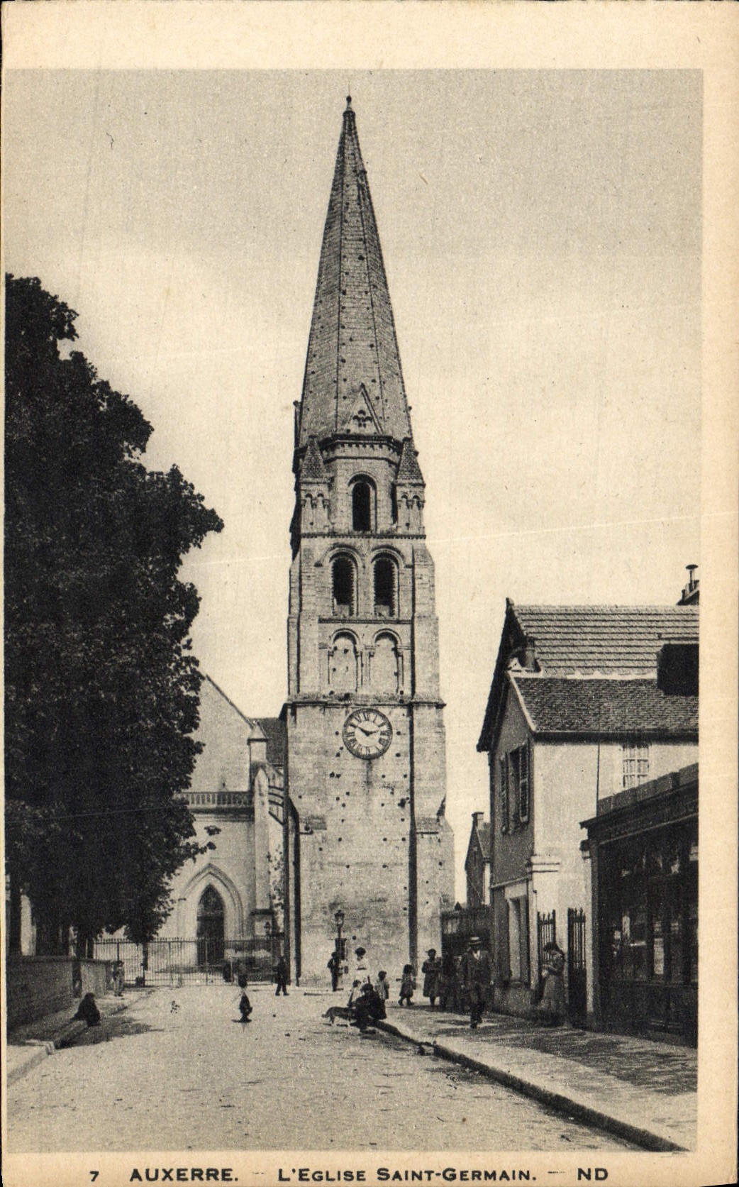 CPA Auxerre L'Eglise Saint Germain