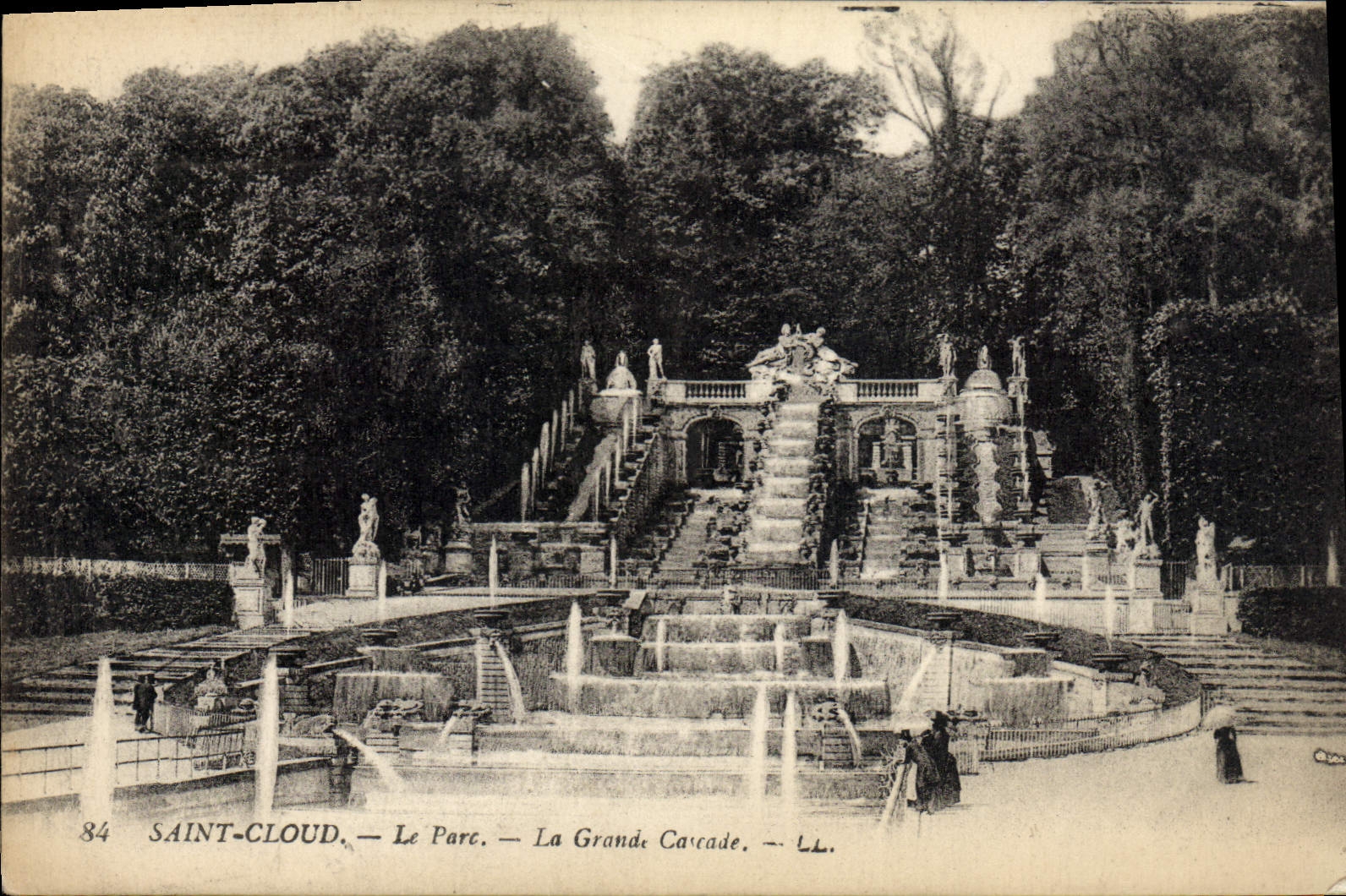CPA Saint Cloud Le Parc La Grande cascade