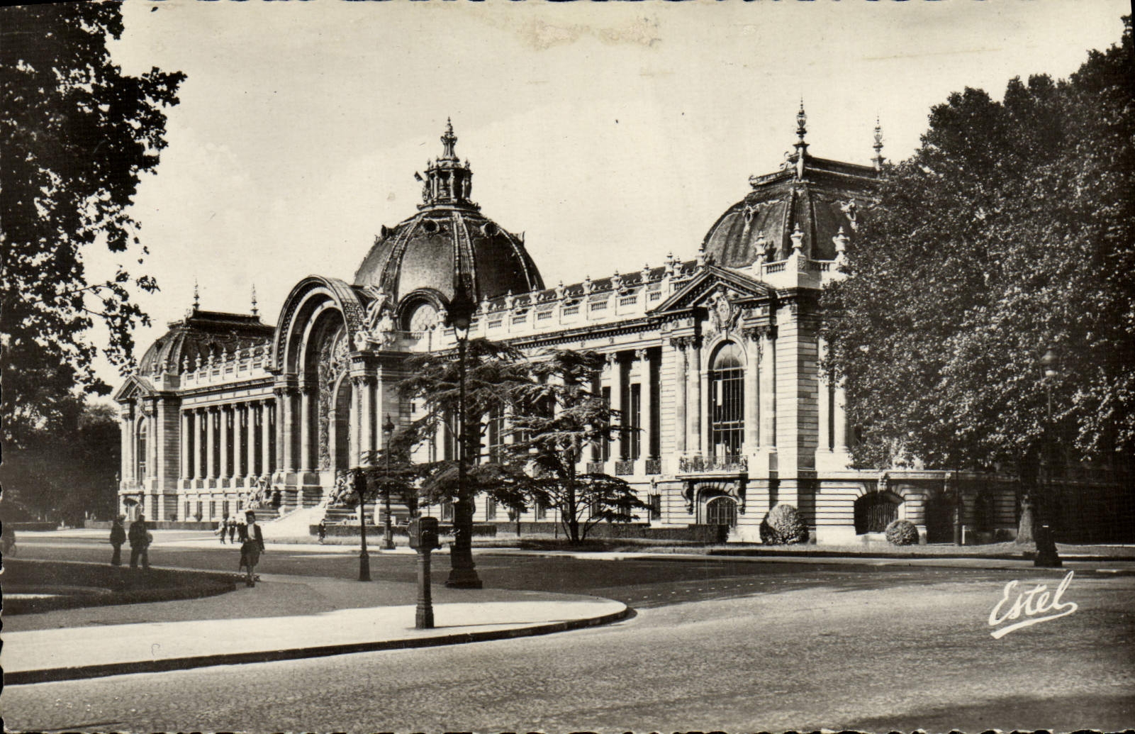 MODERN CARD Paris the Petit Palais