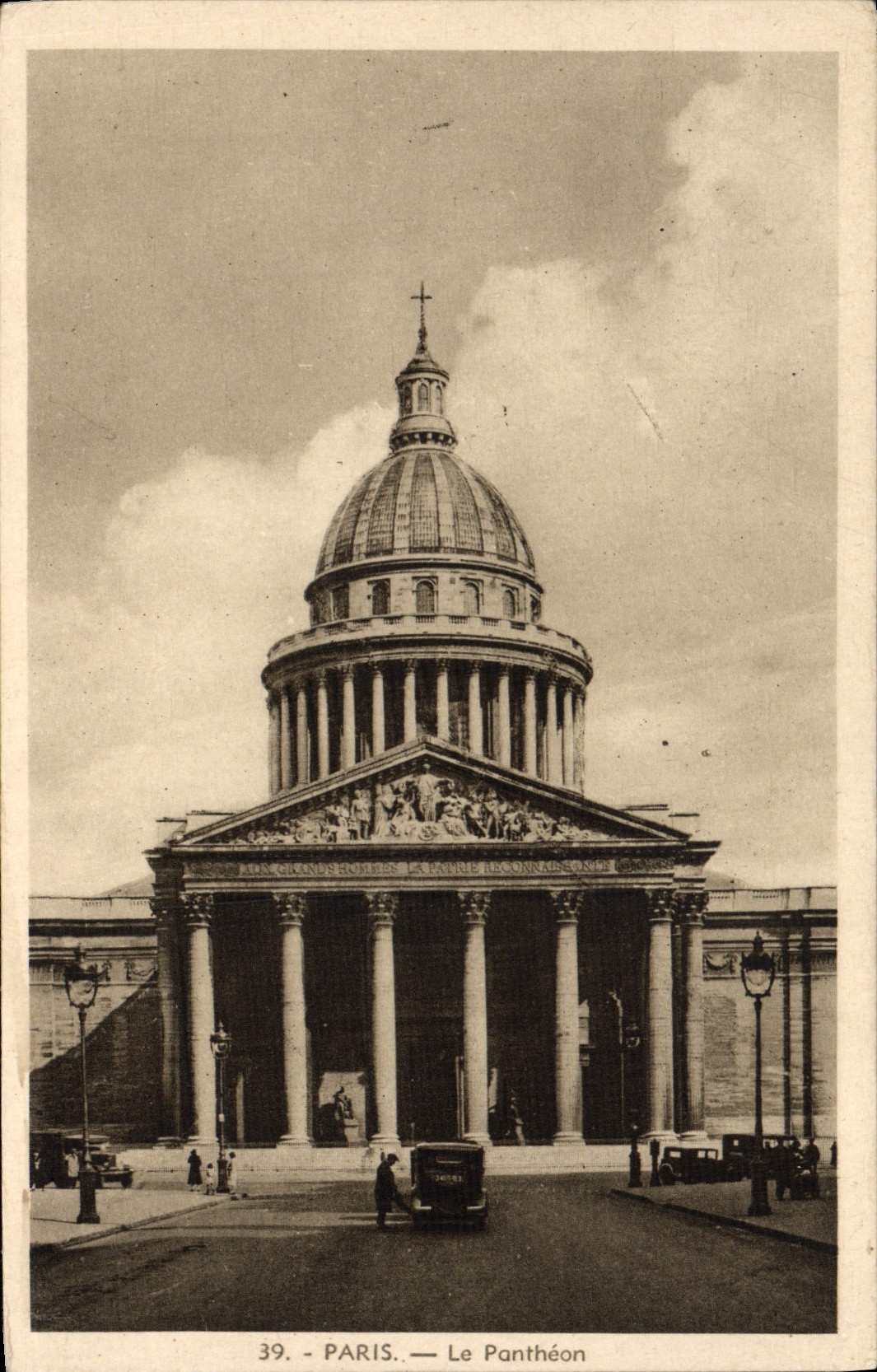 CPA Paris Le Pantheon