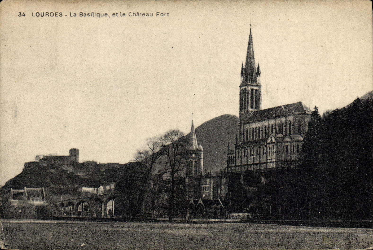 POSTAL de la VENDIMIA pesada la basílica y el castillo fuerte