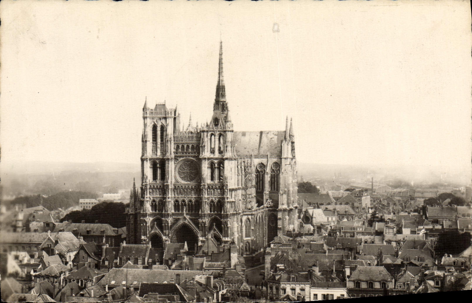 MODERN CARD Amiens View