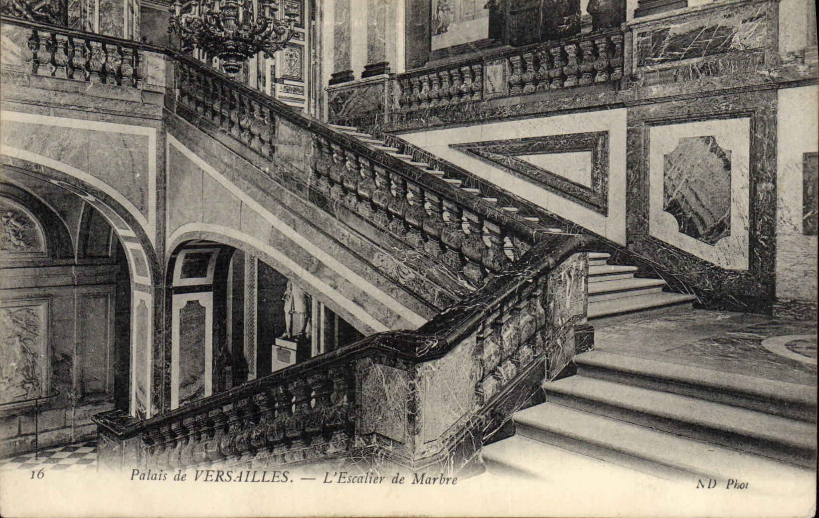 CPA Palais de Versailles L'Escalier de Marbre