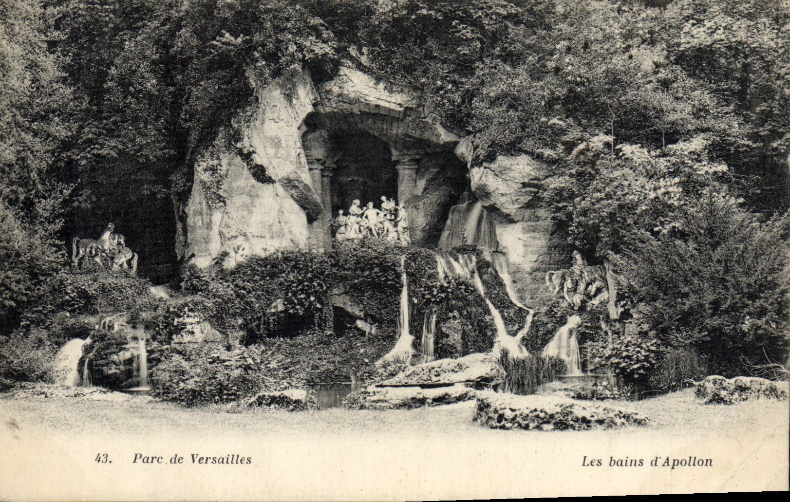 VINTAGE POSTCARD Versailles Park baths of Apollo