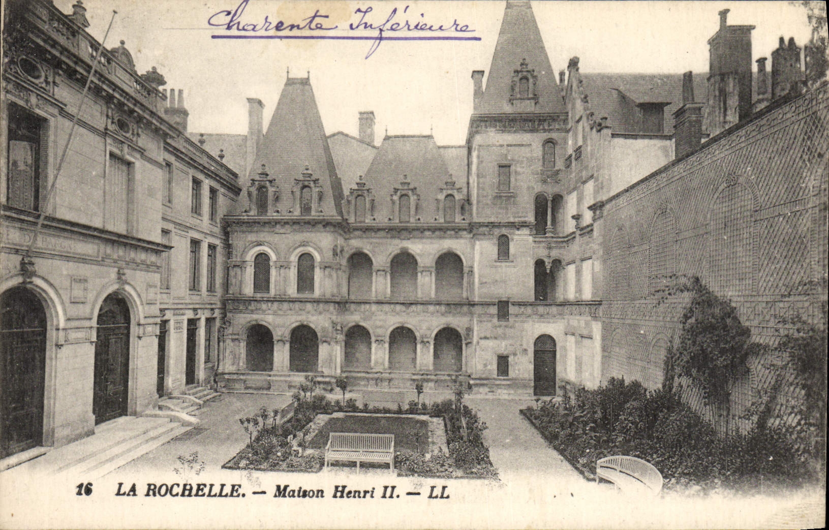 VINTAGE POSTCARD La Rochelle Matson Henri II
